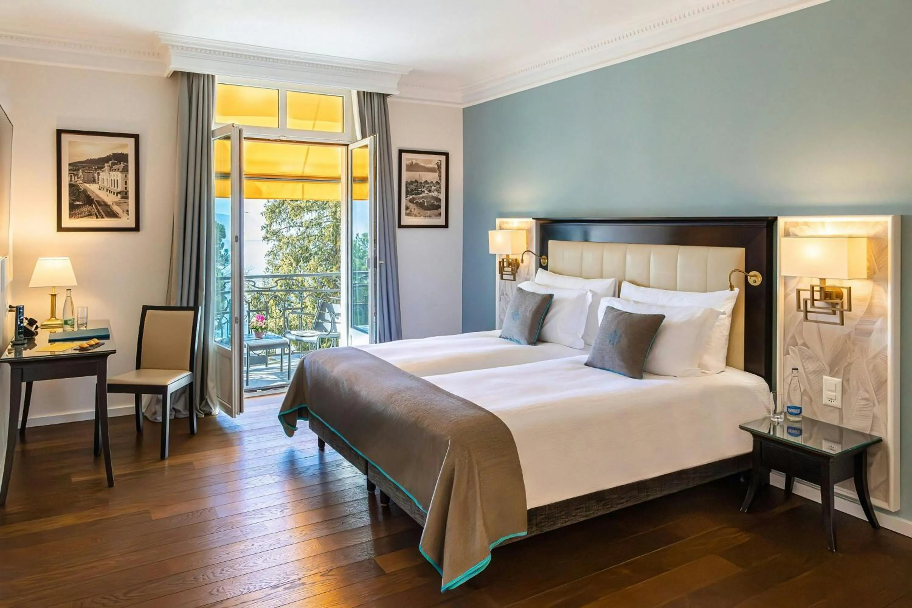 Photo of the whole room, Bed in Grand Hotel Suisse Majestic, Autograph Collection