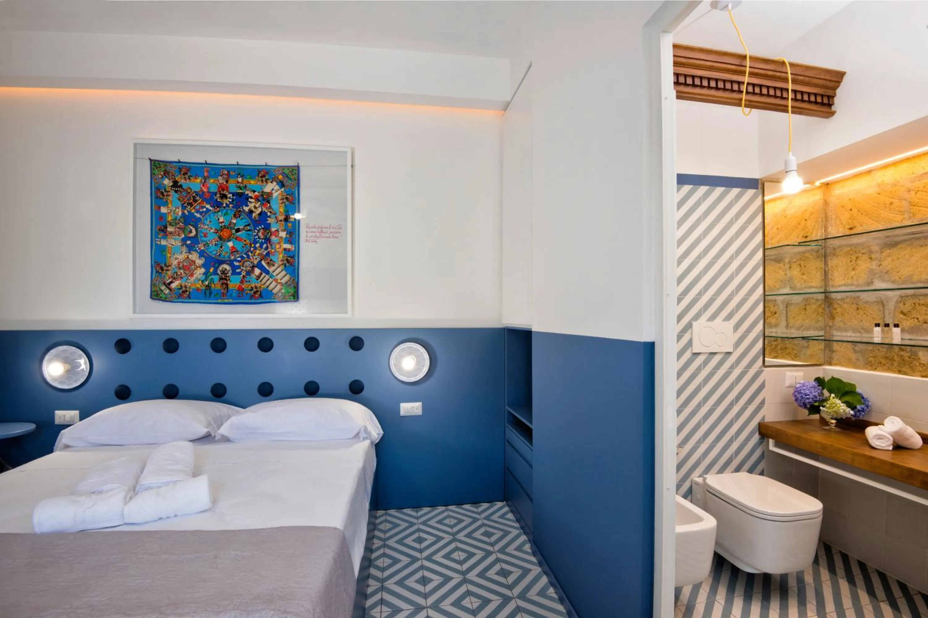 Toilet, Bed in Maison Di Fiore B&B