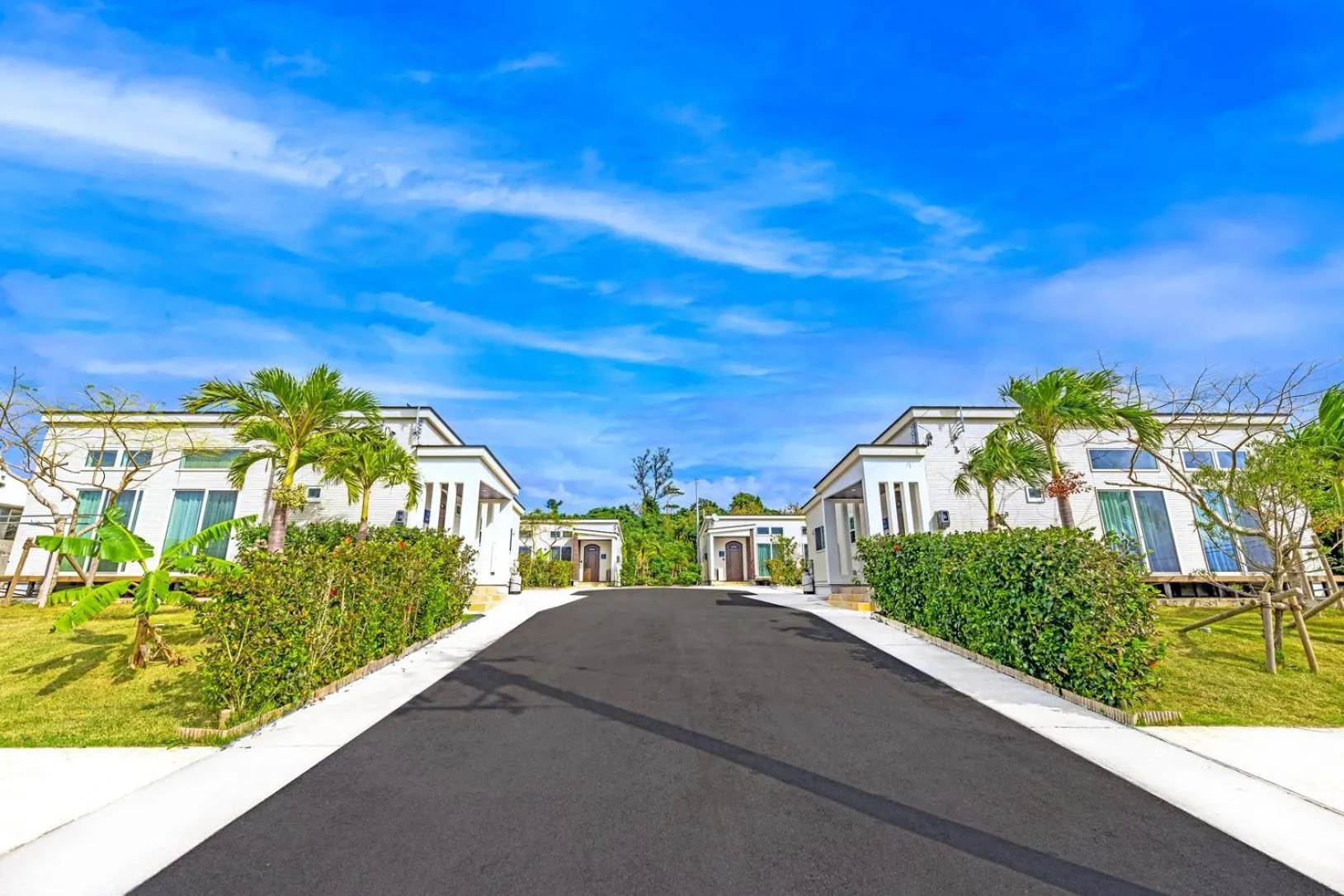 Property building in BEVERLY HILLS VILLA Miyakojima Resort