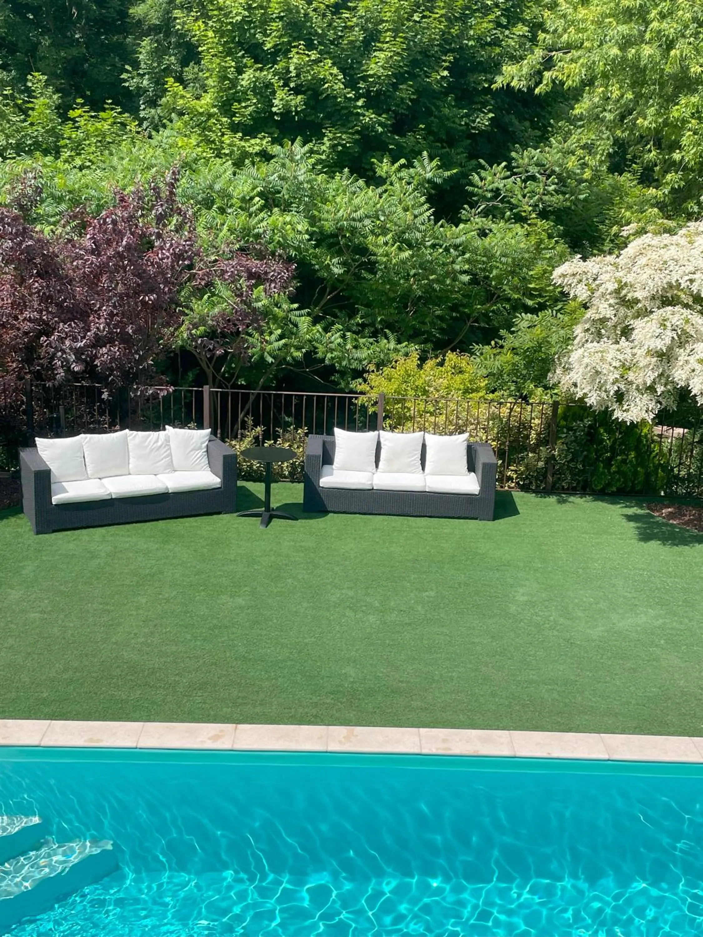 Swimming pool in LE DOMAINE DE GORNETON