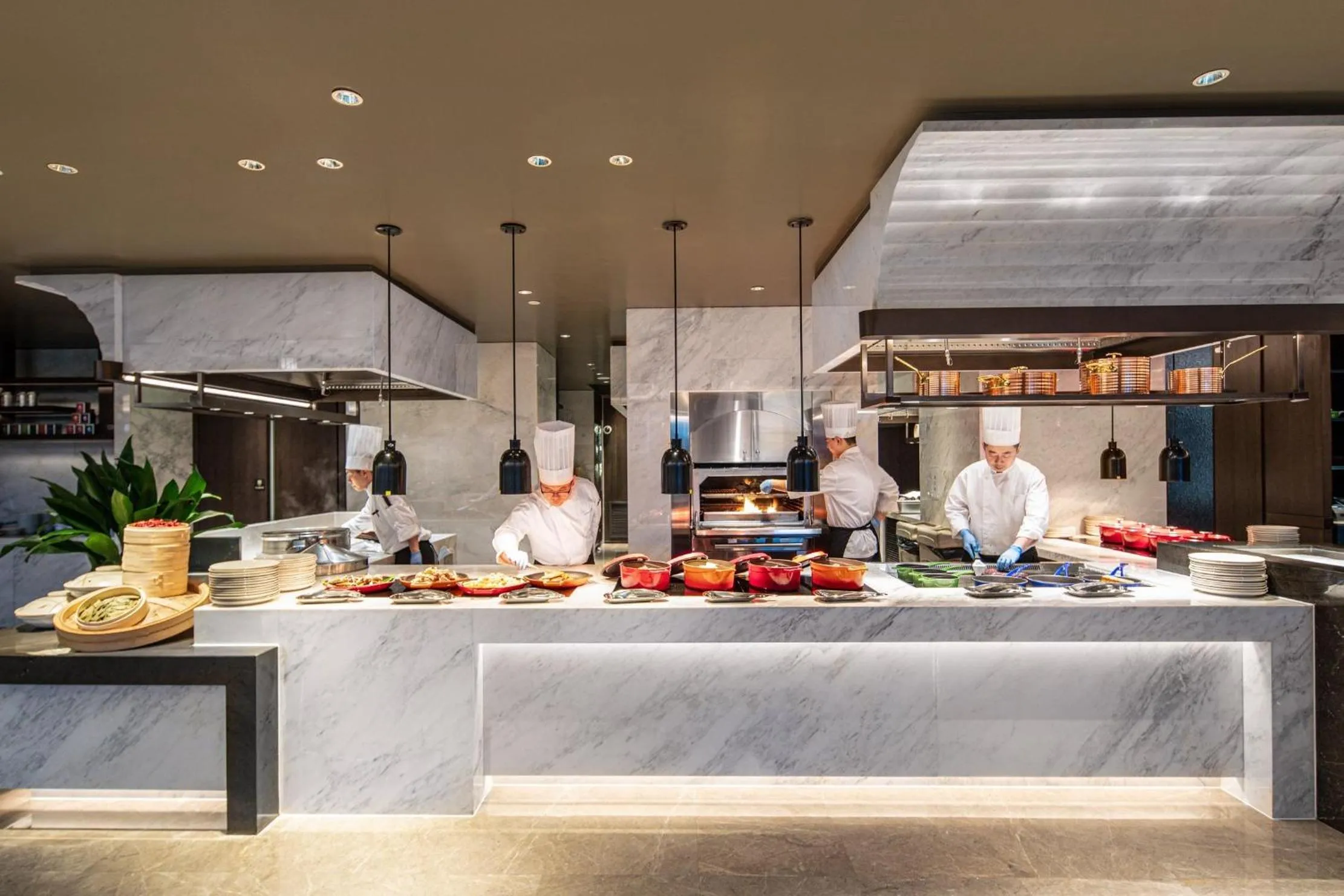 Restaurant/places to eat in Crowne Plaza Shanghai Hongqiao by IHG