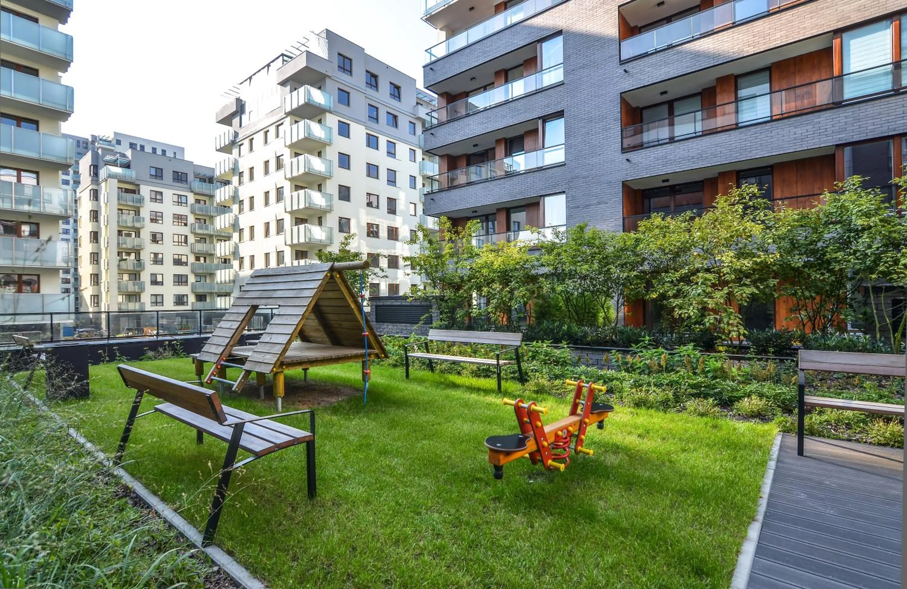 Children play ground in Apartamenty Warszawskie delux Siedmiogrodzka