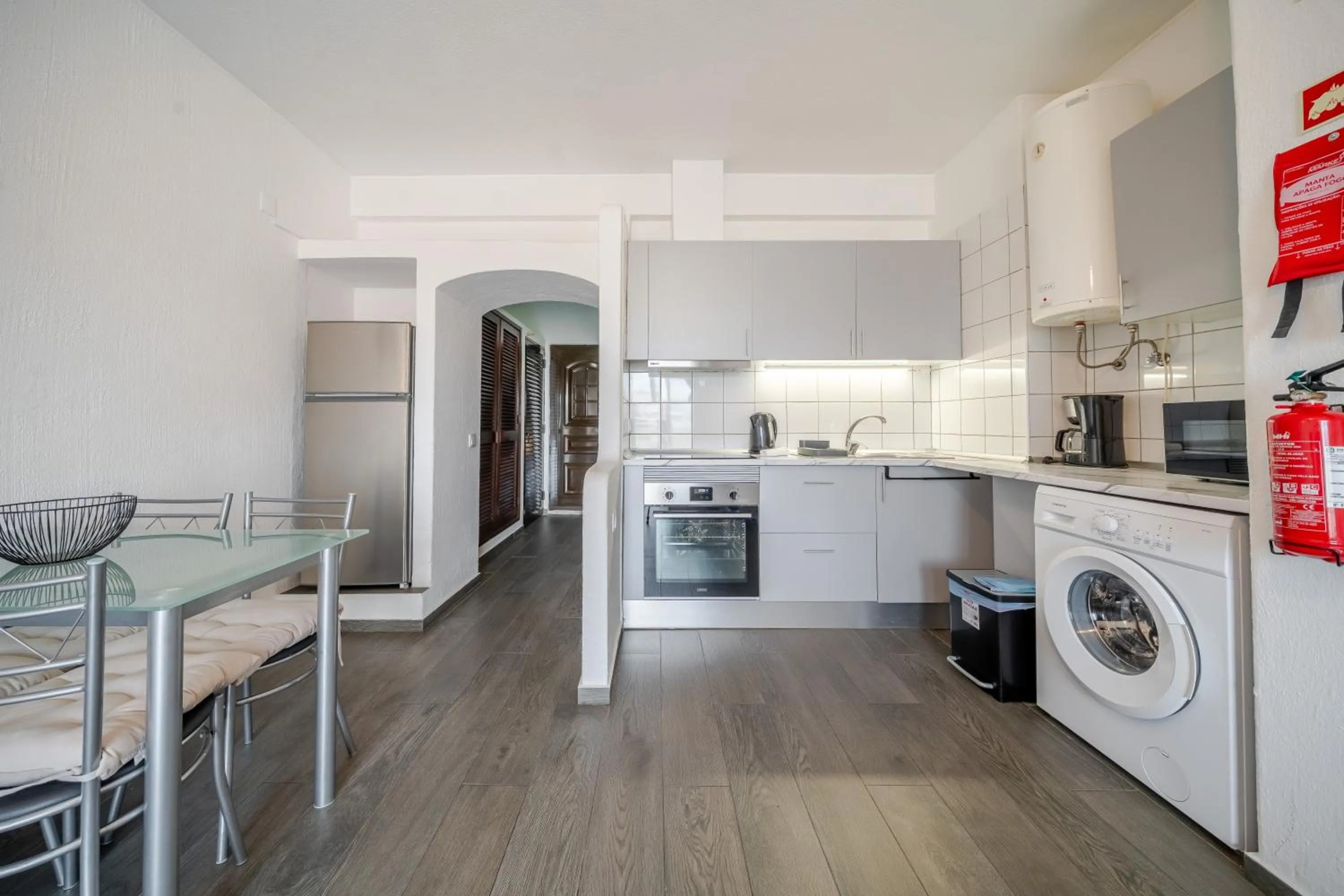 Kitchen or kitchenette in Bellavista Jardim By BeGuest