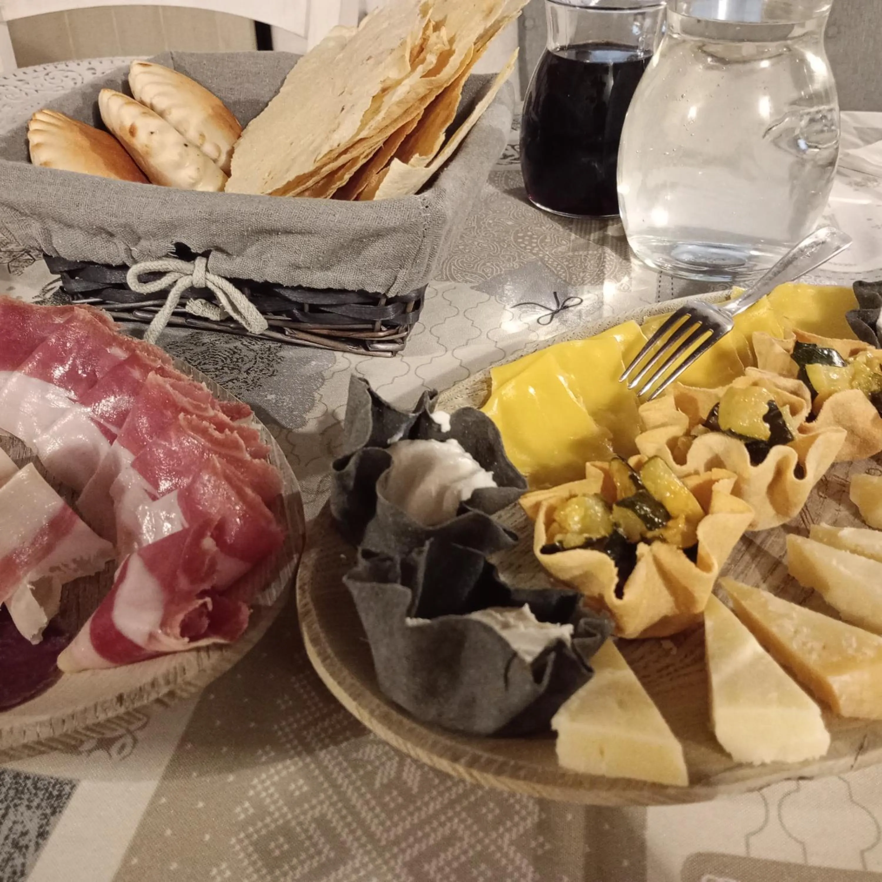 Restaurant/places to eat in B&B e Home Restaurant S'ispera Monolocale uso esclusivo