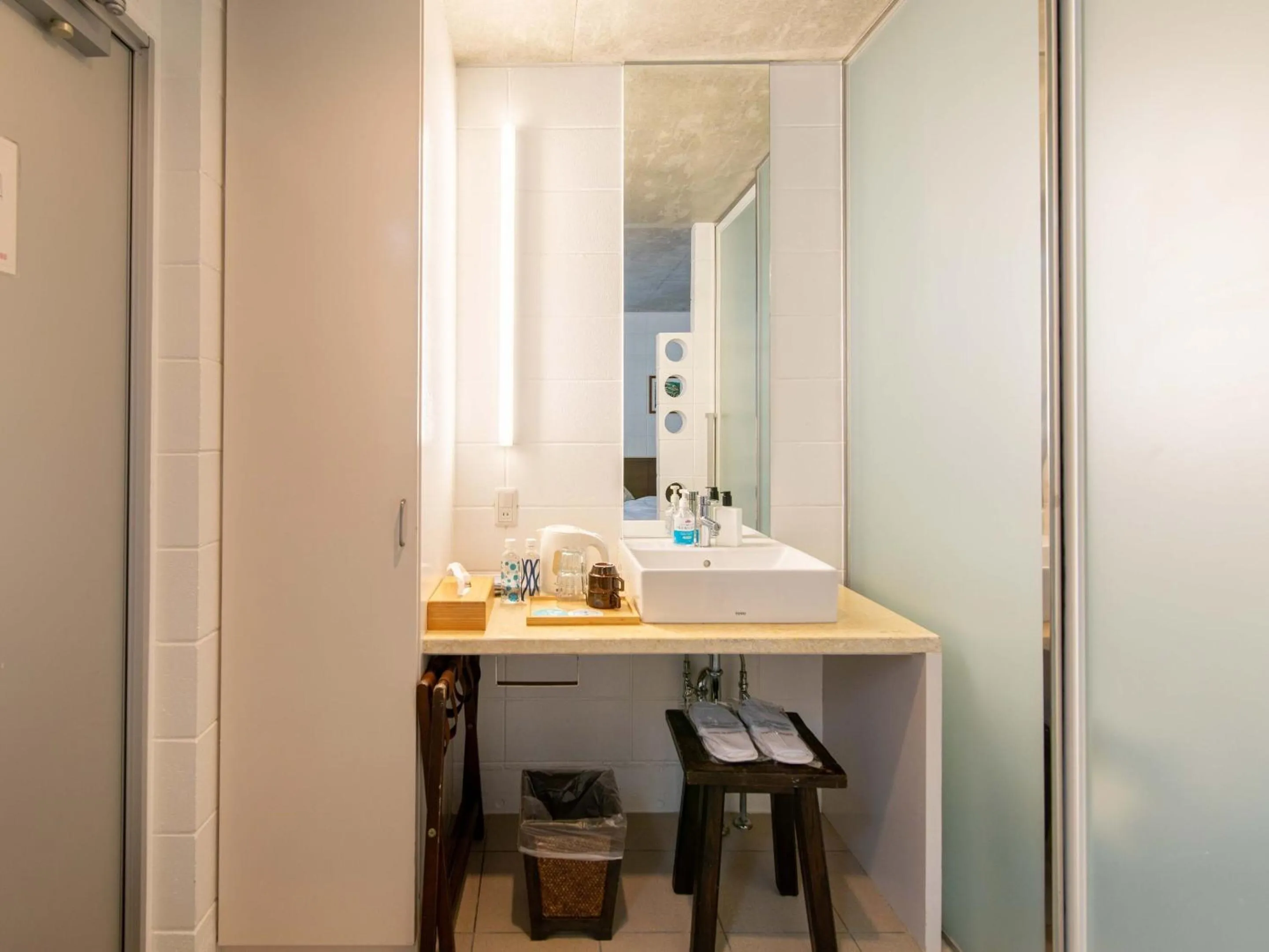 Area and facilities in 413 Hamahiga Hotel＆Cafe