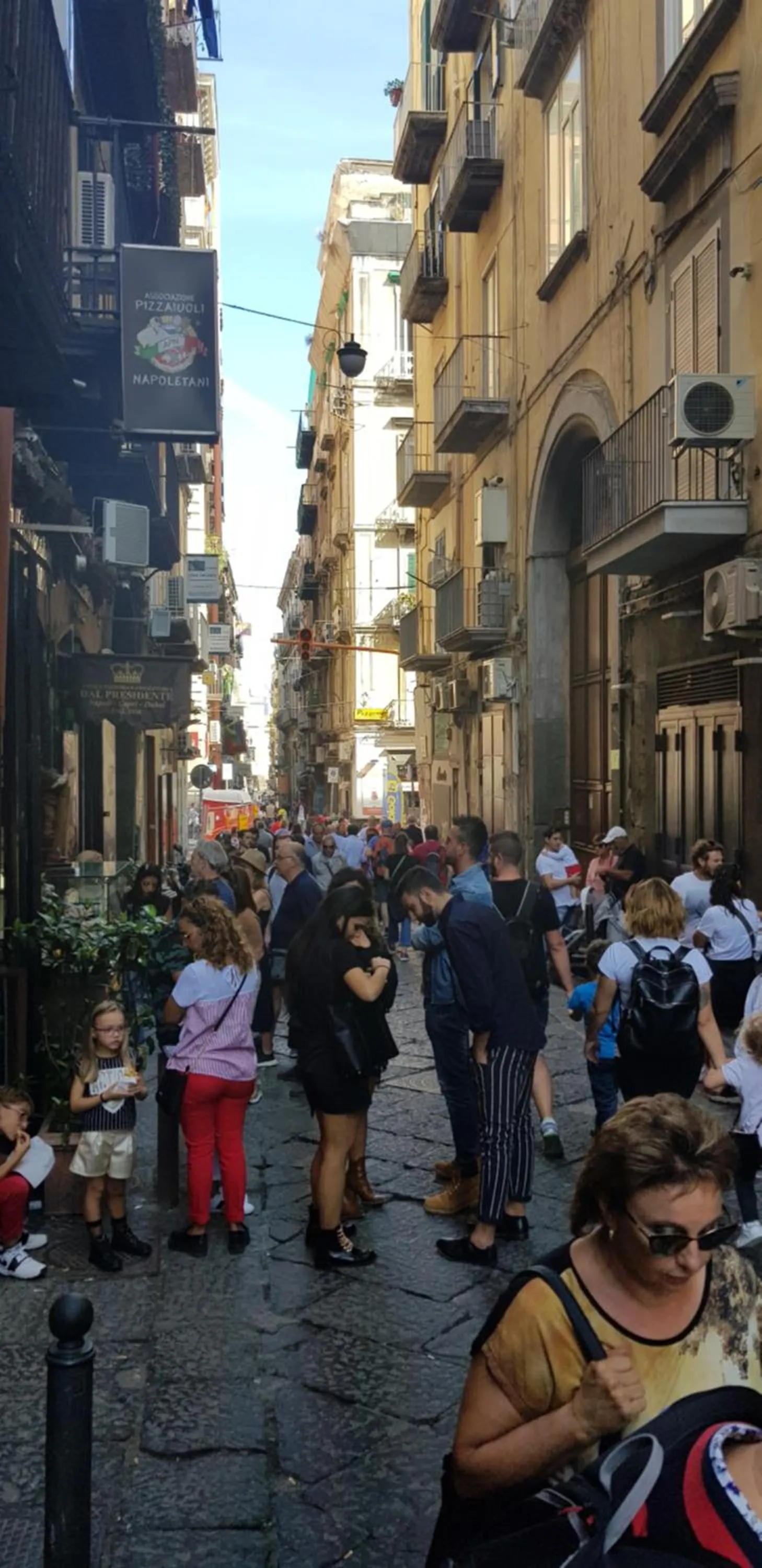Property building in Duomo View Naples