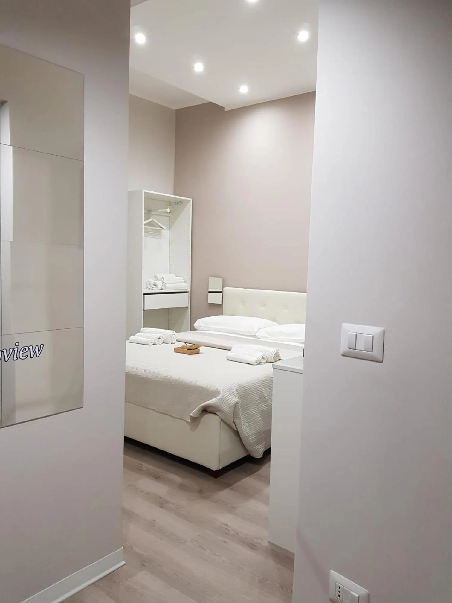 Bed in Duomo View Naples