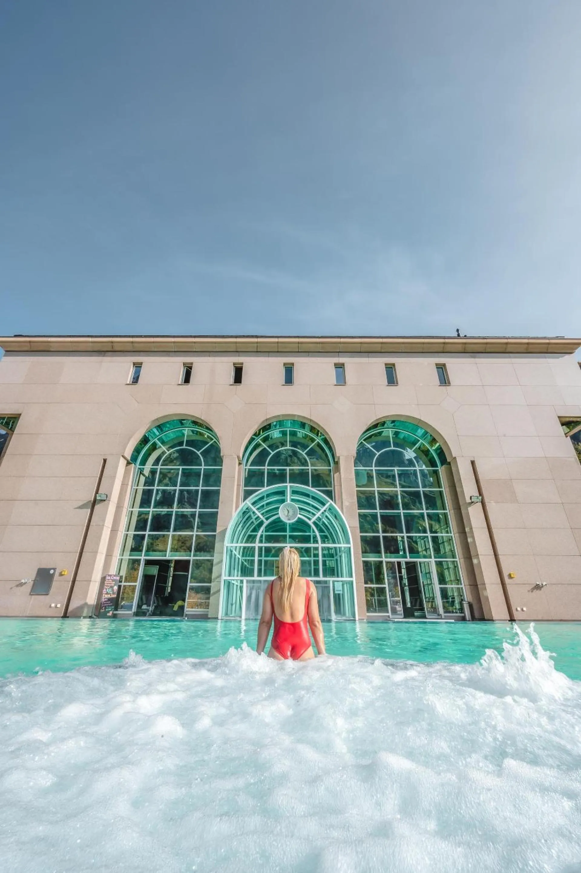 Spring in Thermal Hotels & Walliser Alpentherme Leukerbad