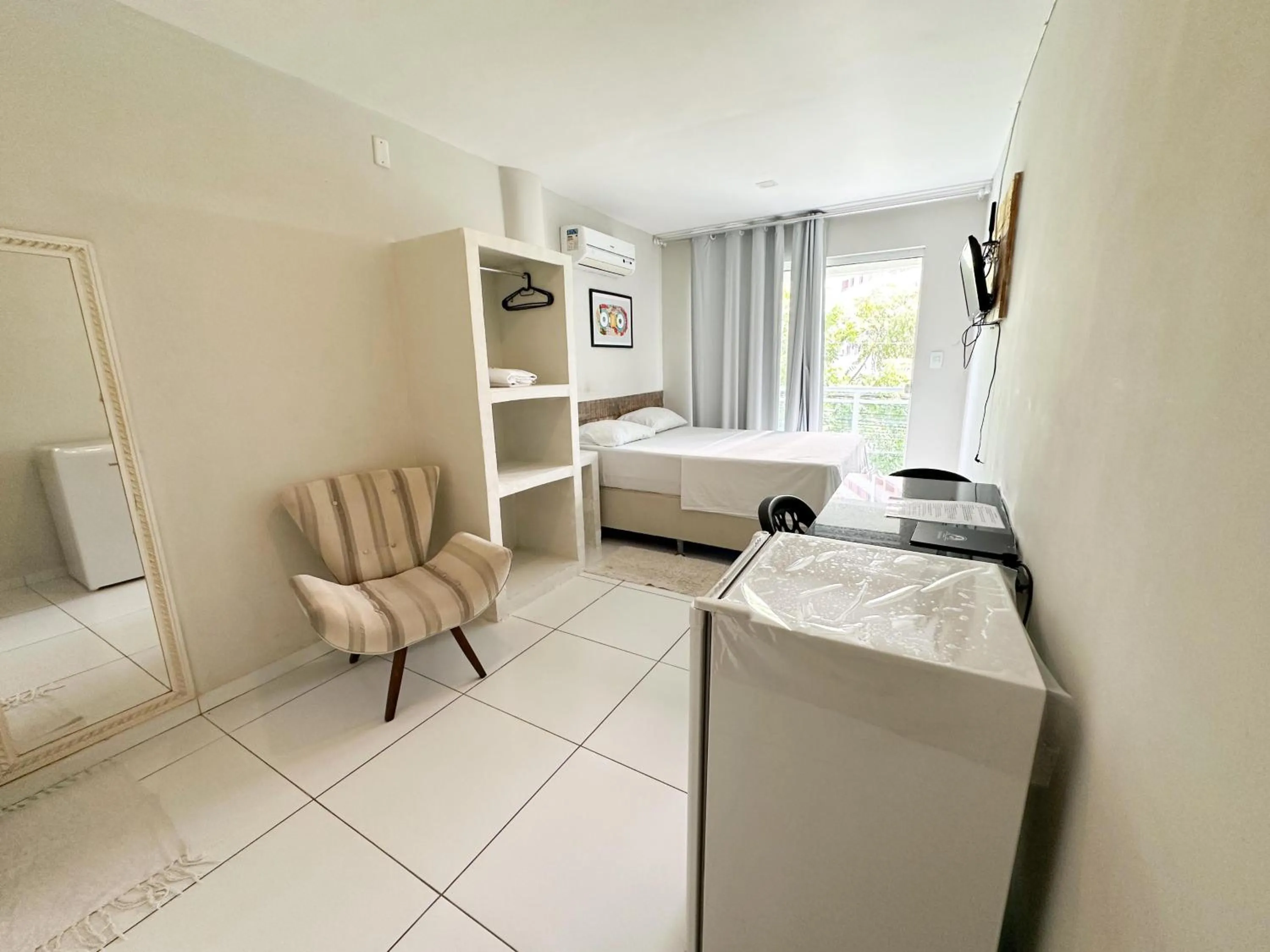 Photo of the whole room, Bed in Hotel Oiticica