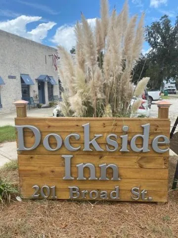 Darien Dockside Inn
