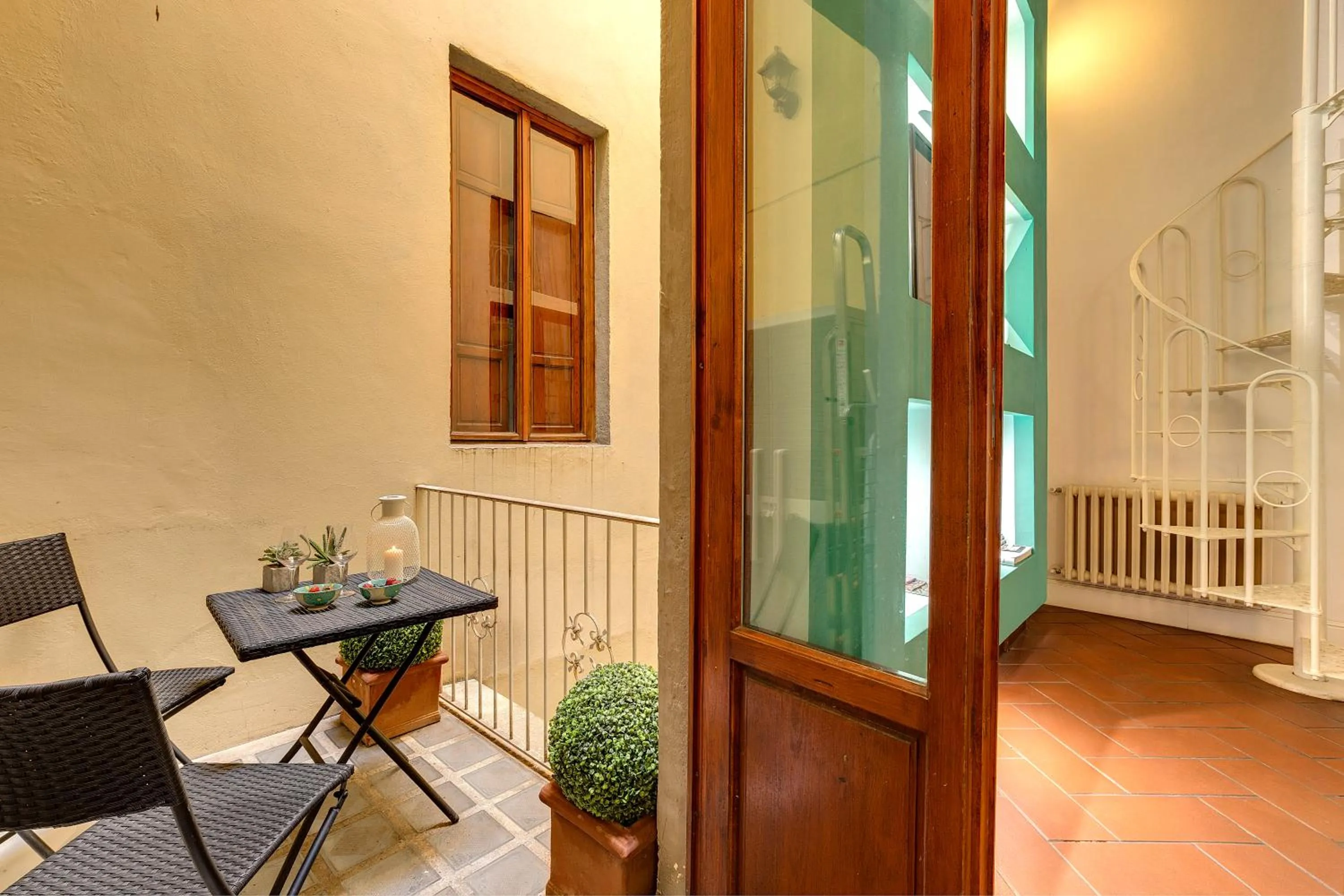 Balcony/Terrace in Tegolaio Apartment by Mamo Florence