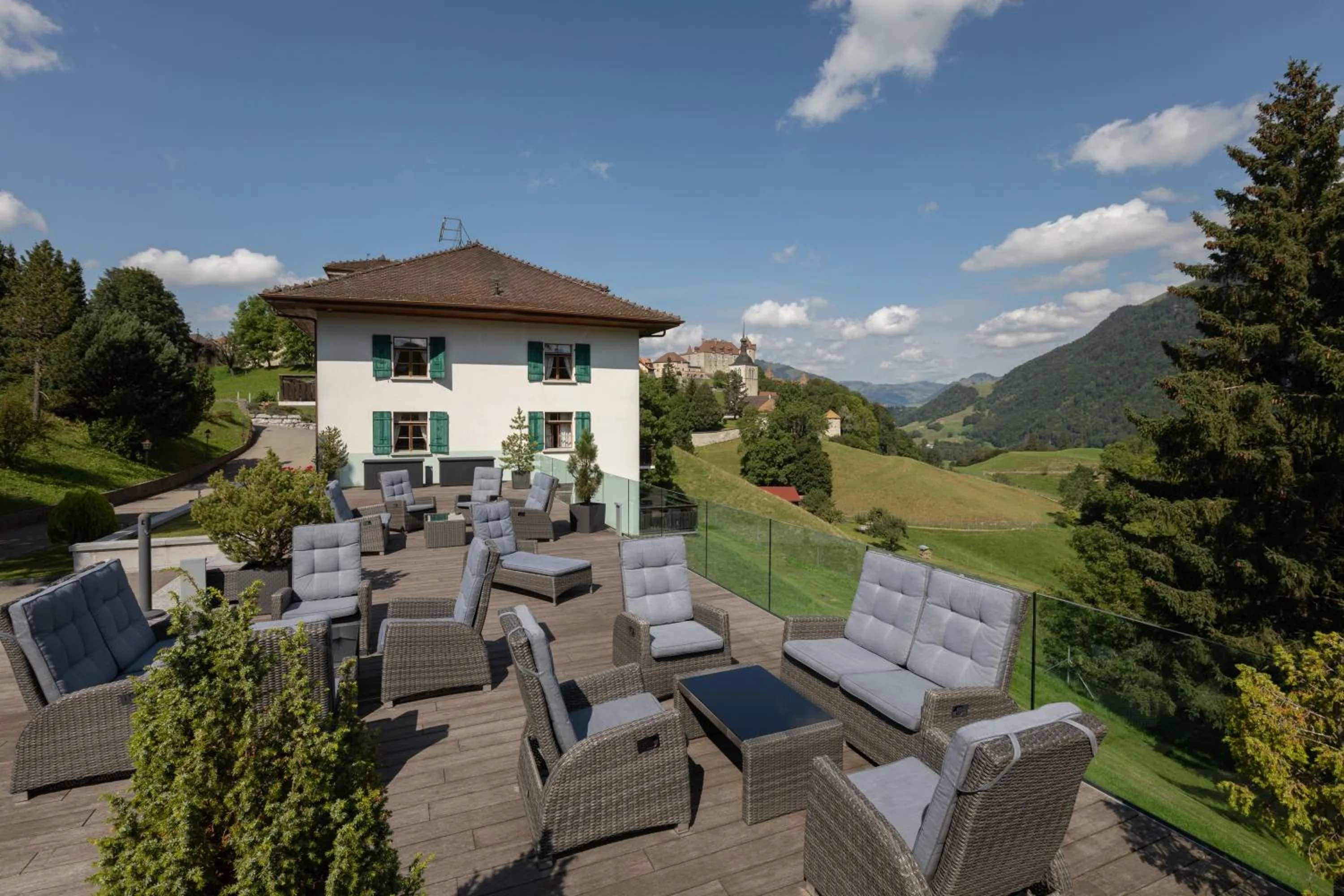 Property building in Hôtel de Gruyères