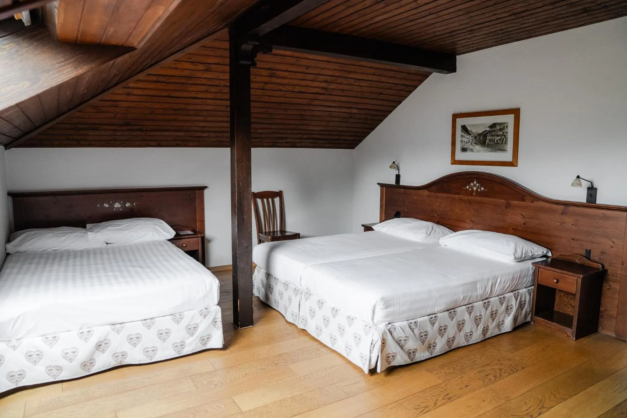 Property building, Bed in Hôtel de Gruyères