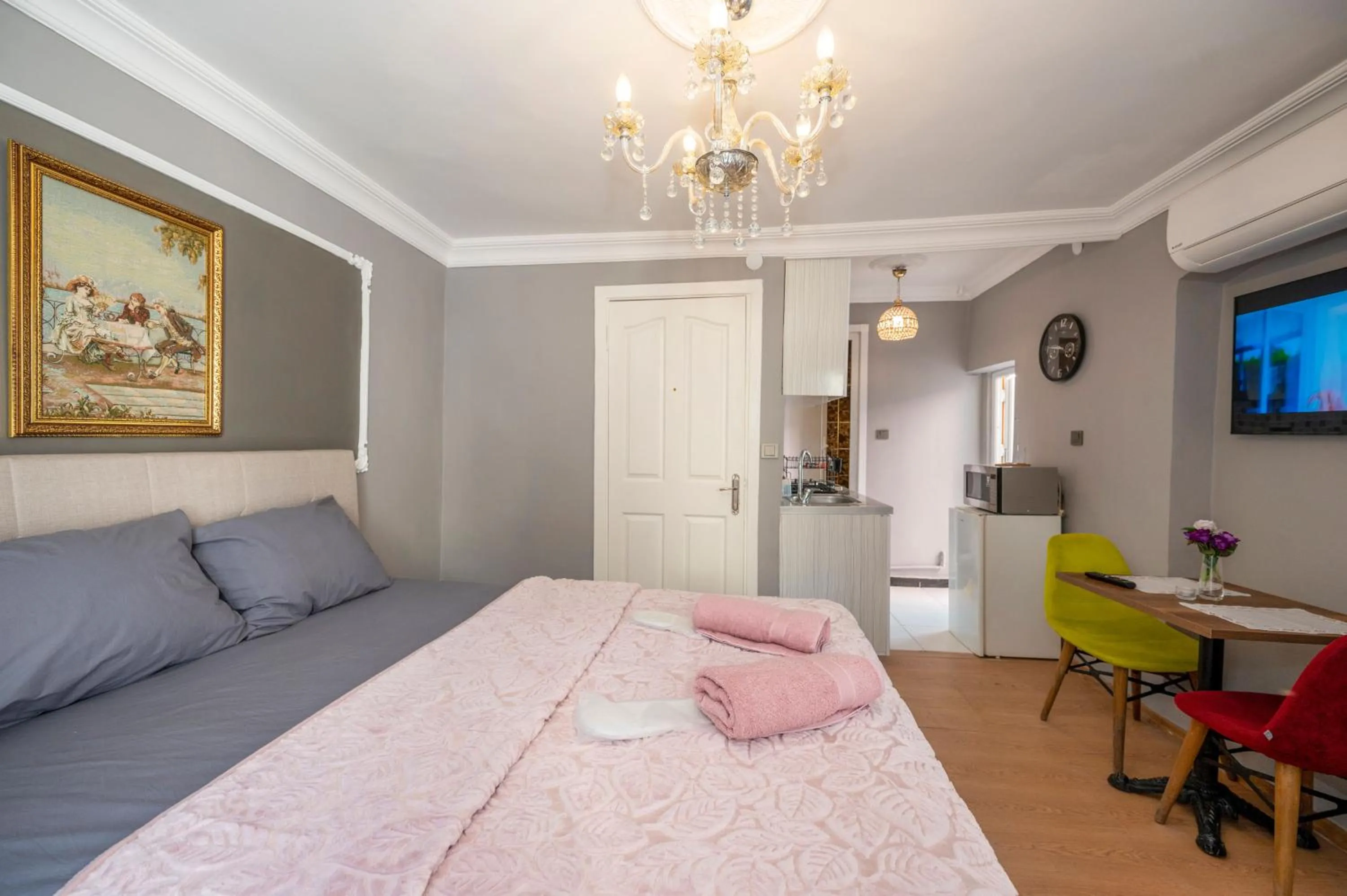 Bed in MYMOON Residence