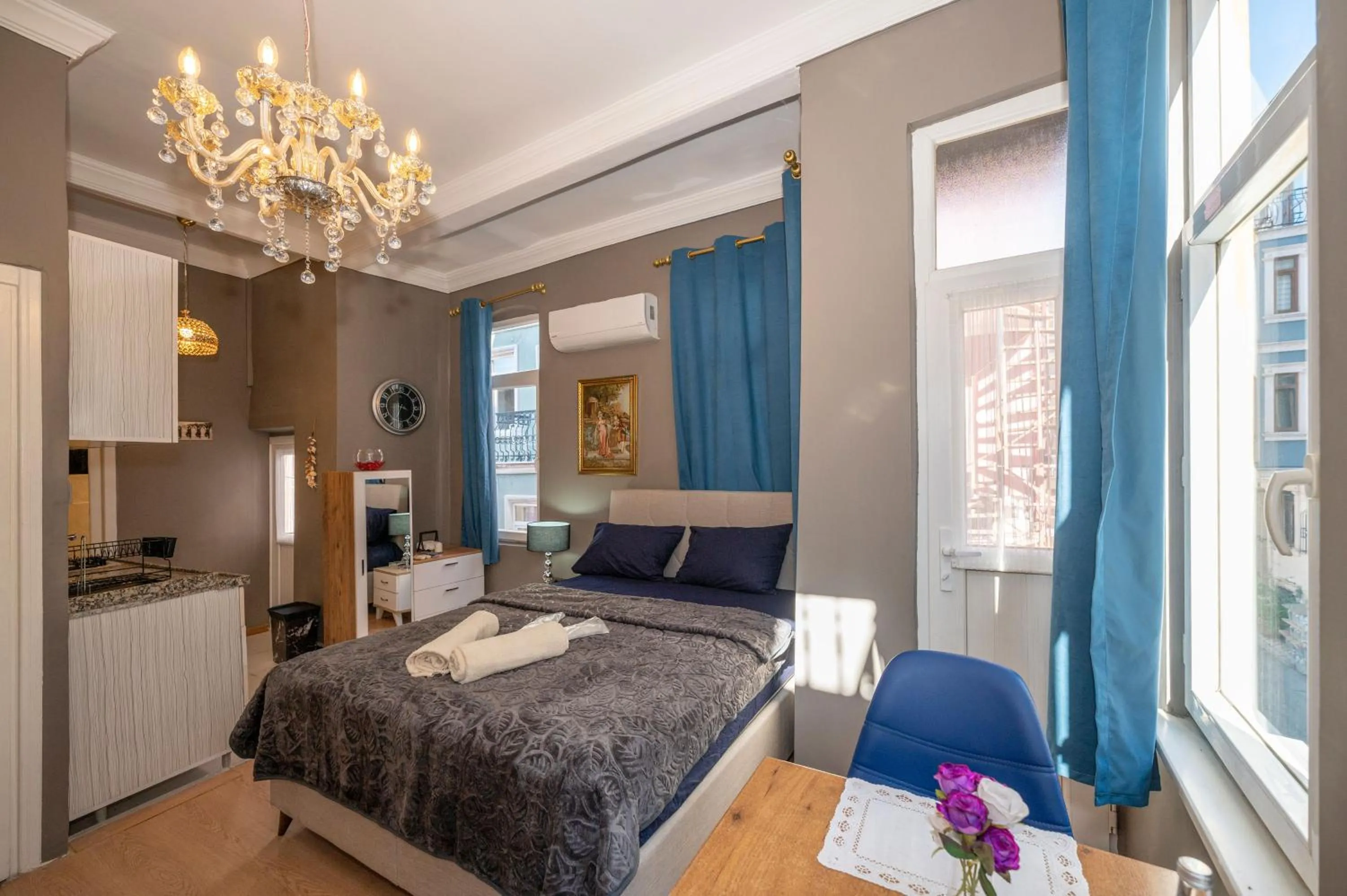 Bed in MYMOON Residence