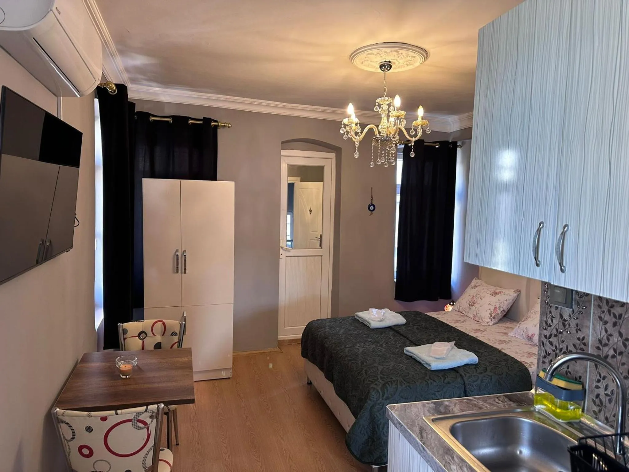 Bed in MYMOON Residence