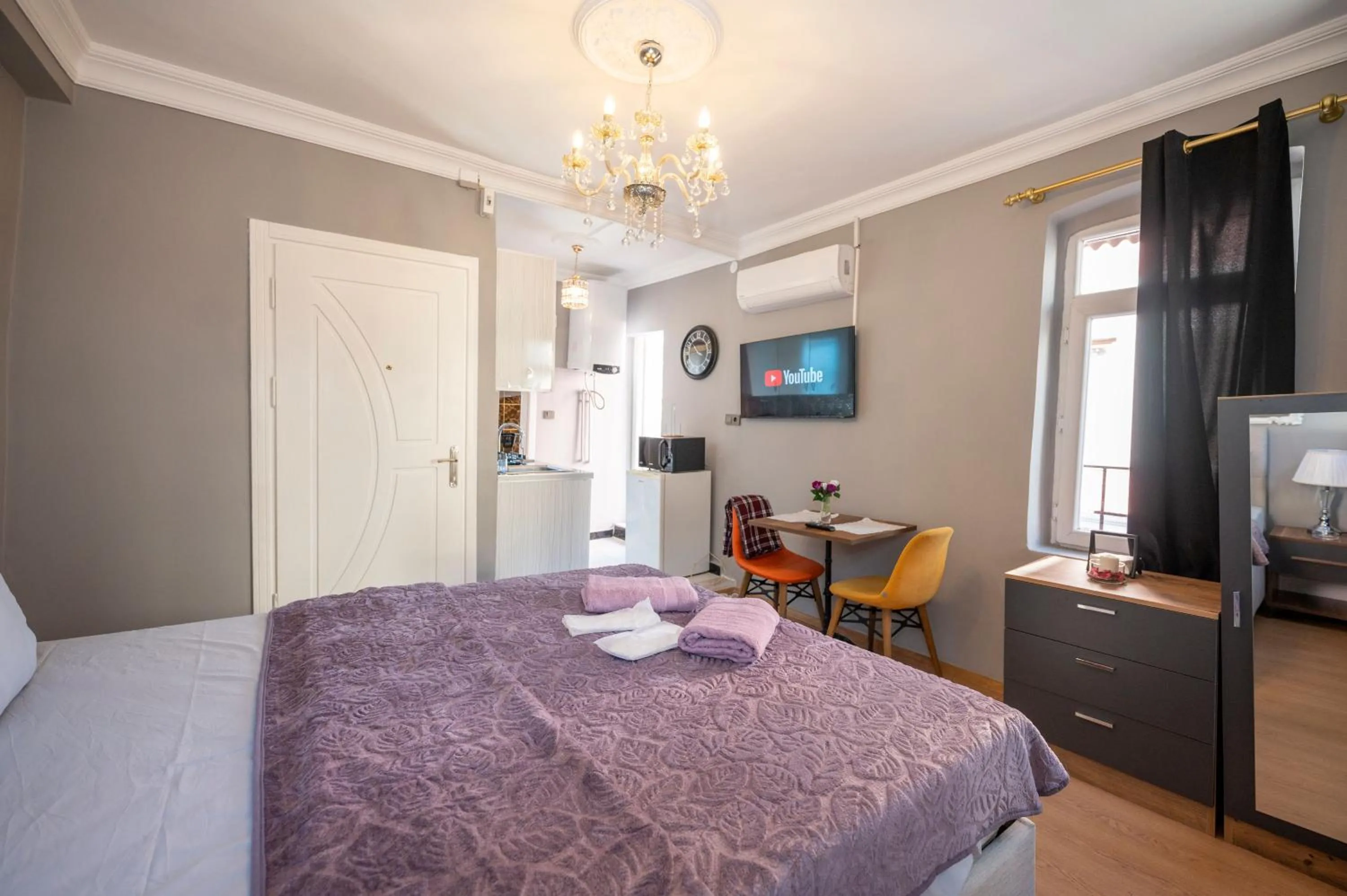 Bed in MYMOON Residence