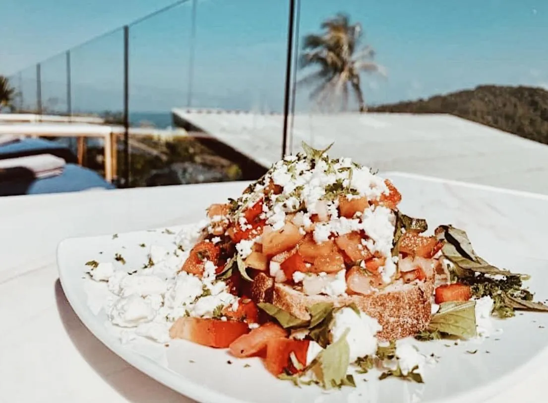 Restaurant/places to eat in High Life Villas