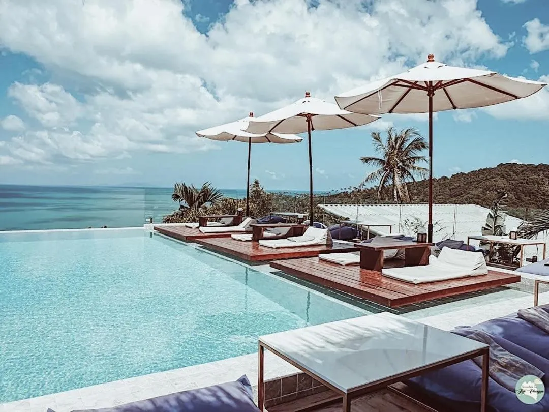 Restaurant/places to eat in High Life Villas