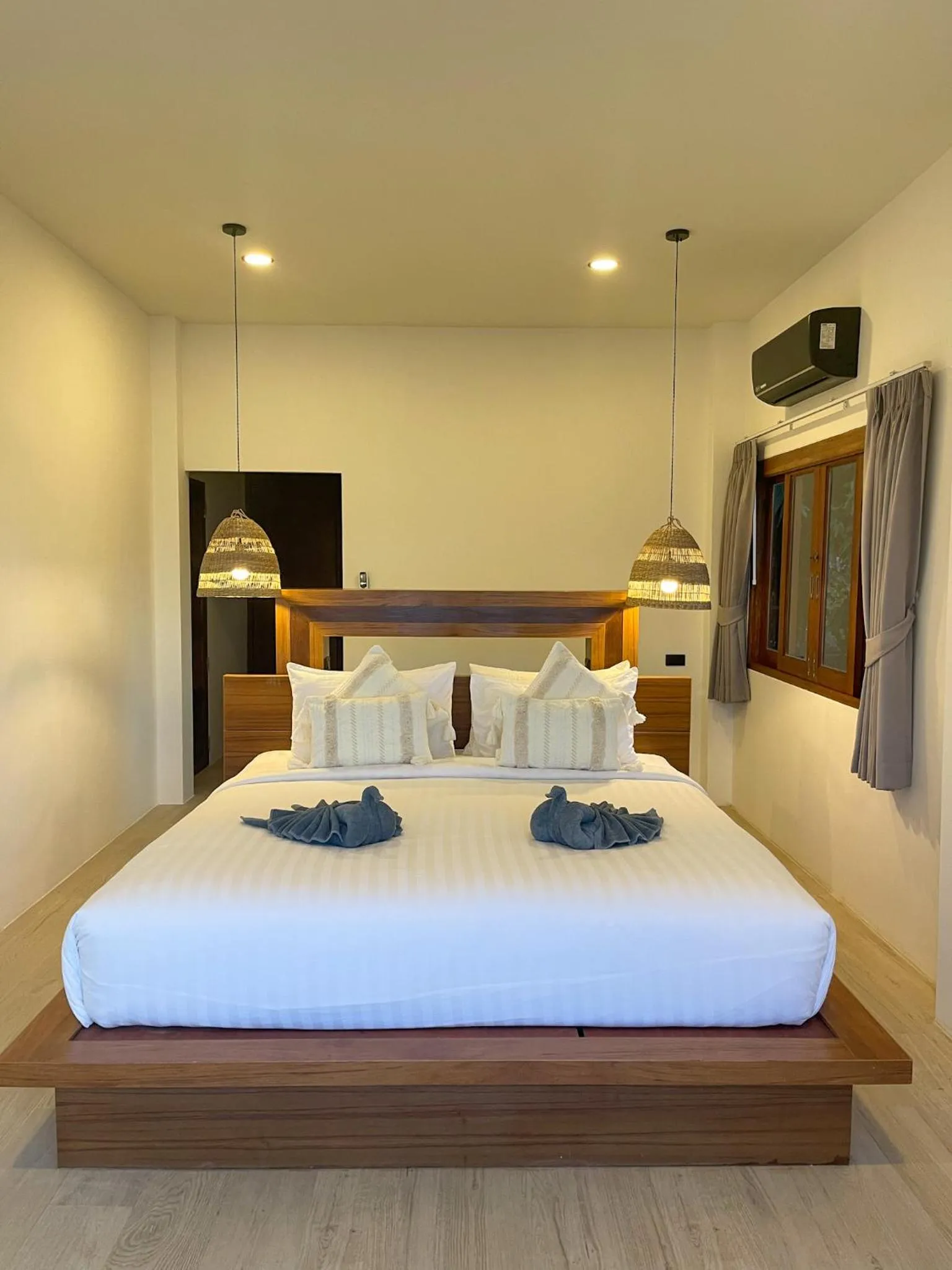 Bedroom, Bed in High Life Villas