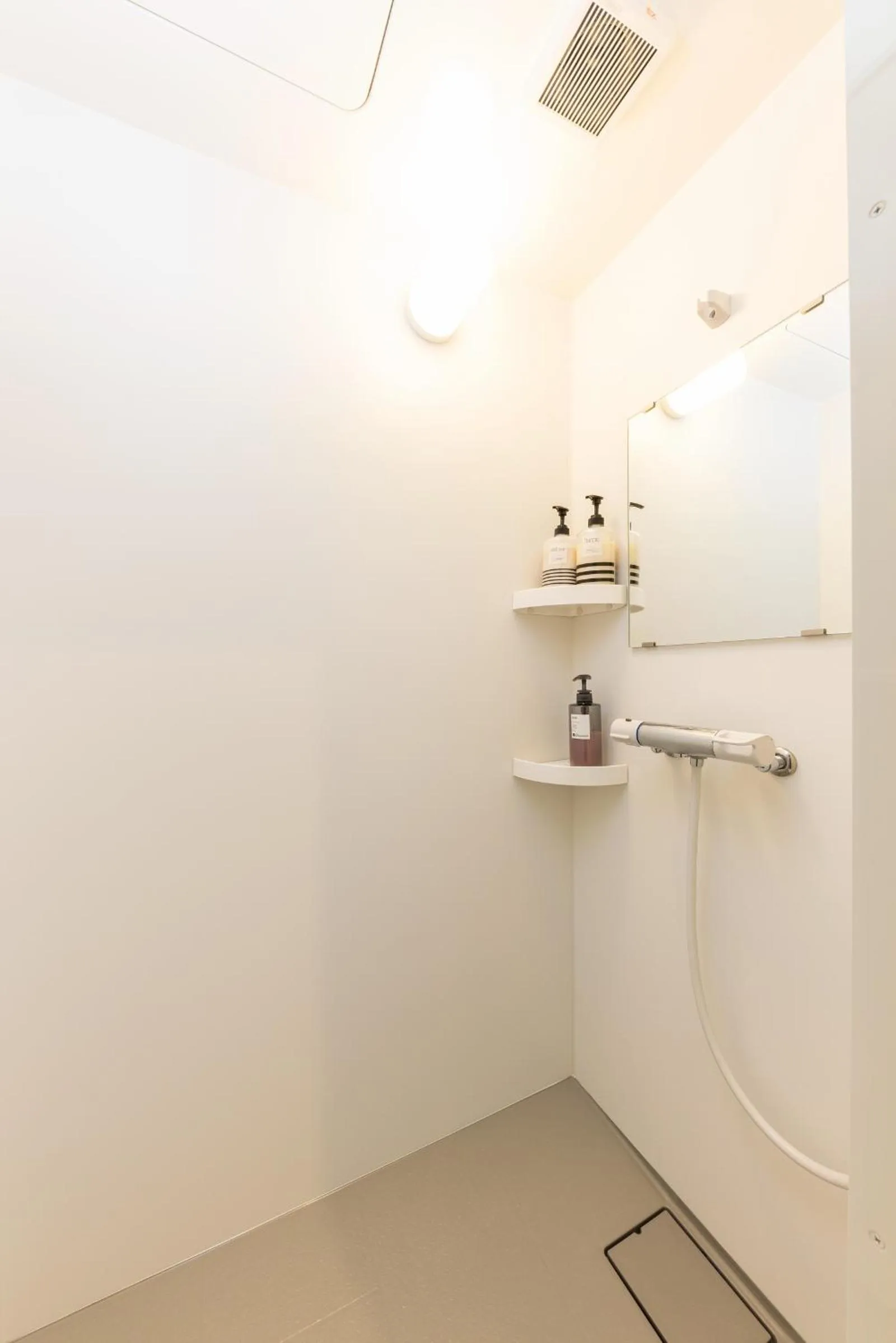 Shower in Yuimaru EAST - 最大18名貸切OK