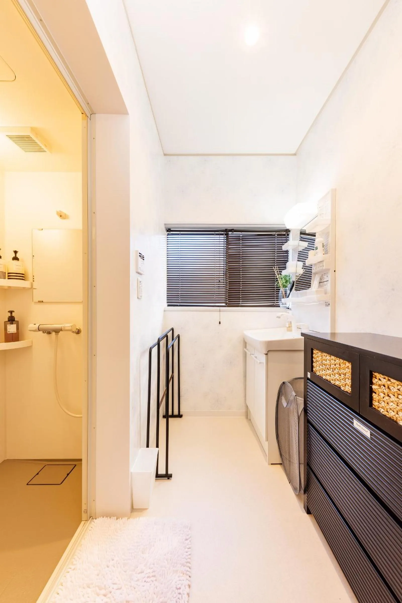 Bathroom in Yuimaru EAST - 最大18名貸切OK