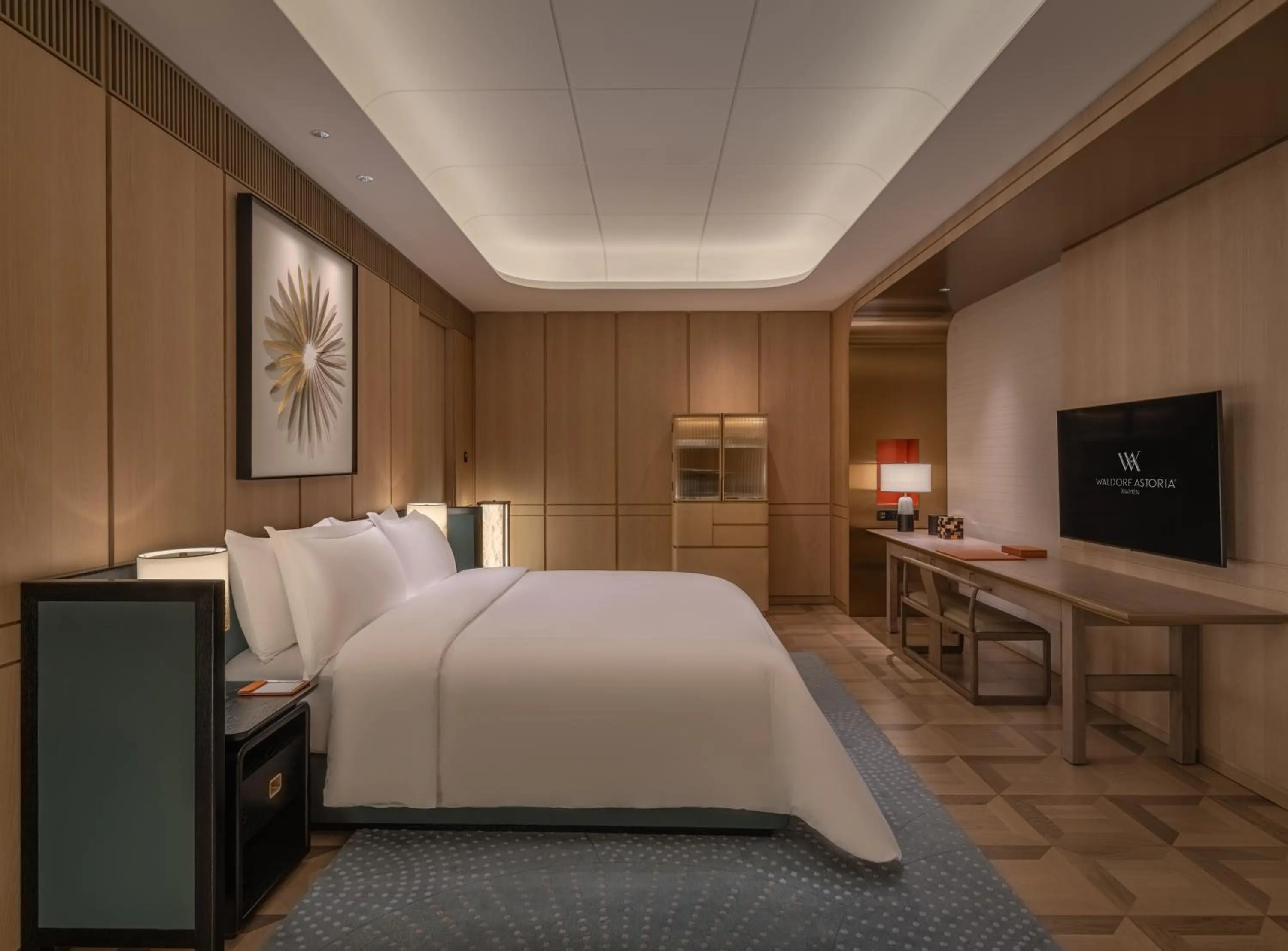 Photo of the whole room, Bed in Waldorf Astoria Xiamen