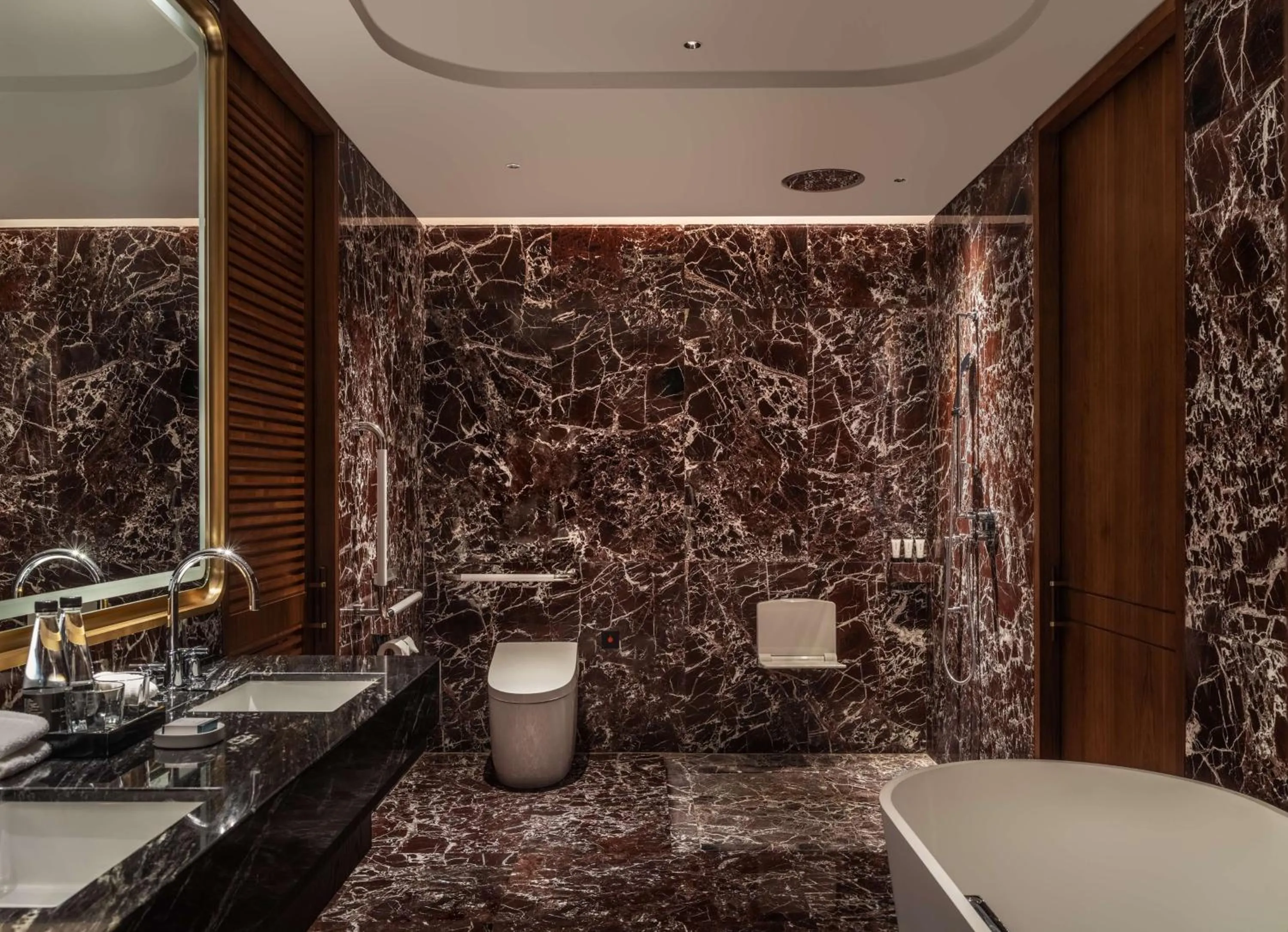 Bathroom in Waldorf Astoria Xiamen