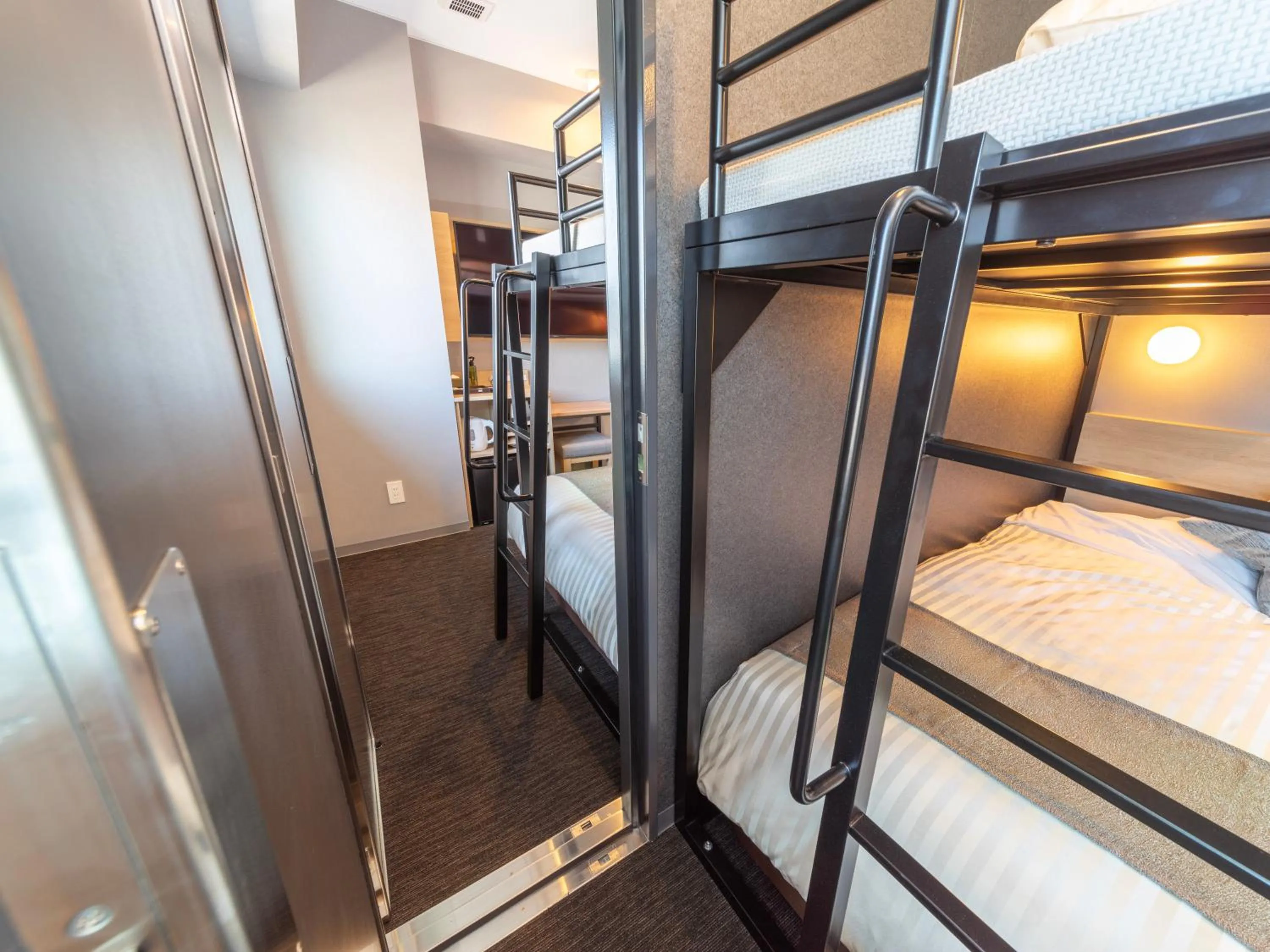 Bed in Super Hotel Premier Kanazawaeki Higashiguchi