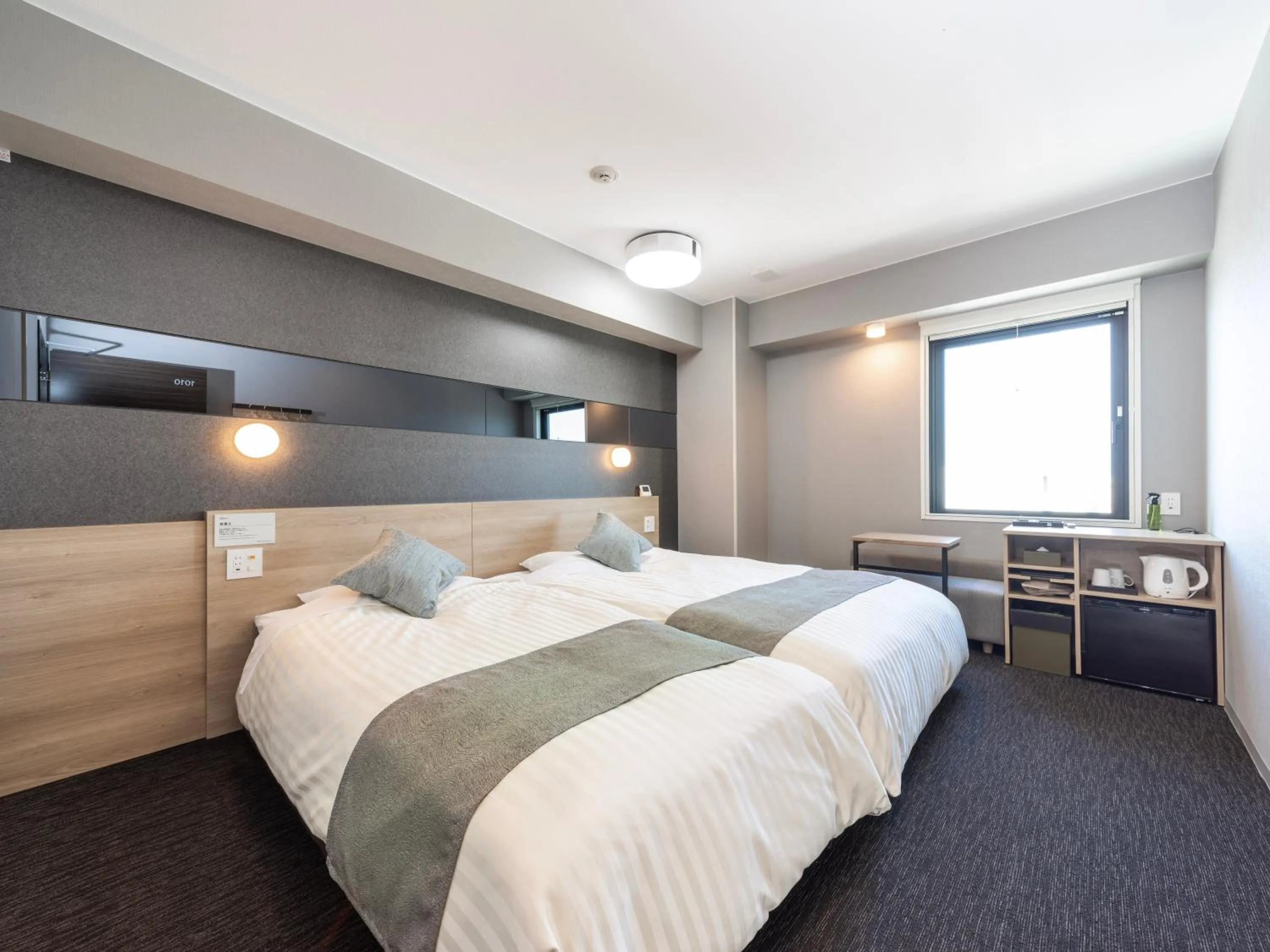 Photo of the whole room, Bed in Super Hotel Premier Kanazawaeki Higashiguchi