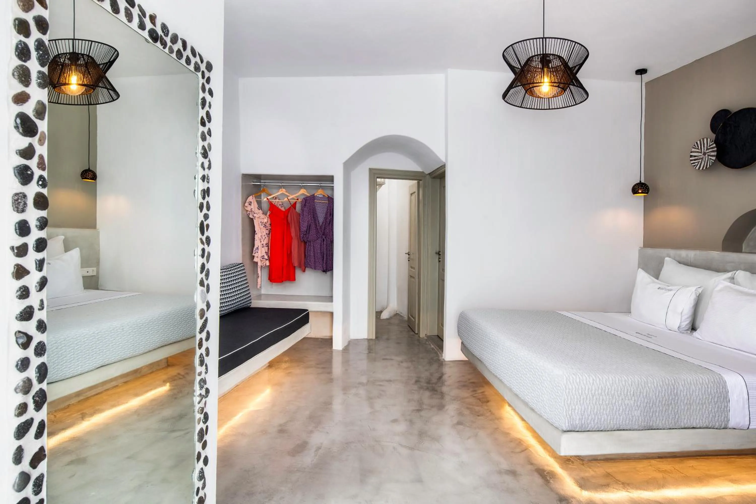 Photo of the whole room, Bed in Kaleidoscope Oia Suites