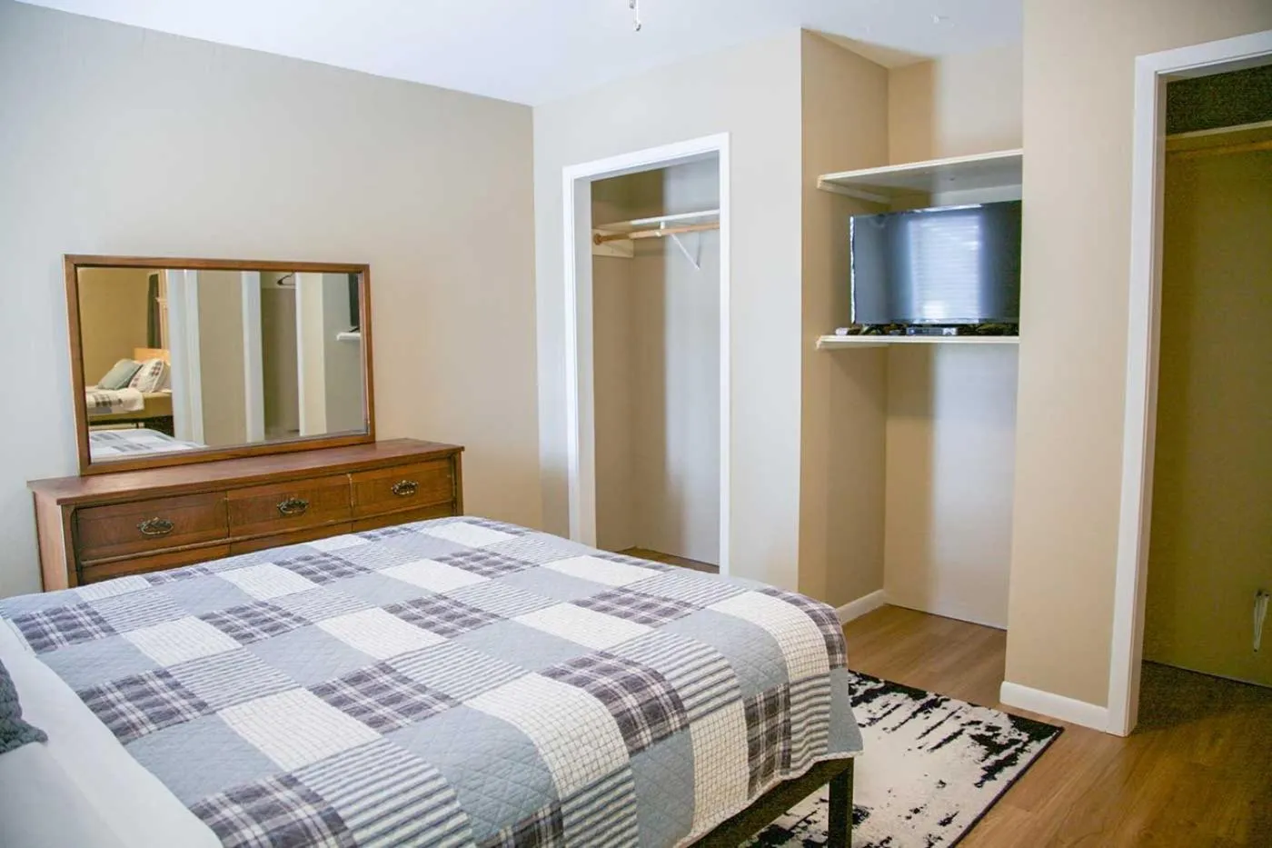 Bedroom, Bed in Shiner Country Inn