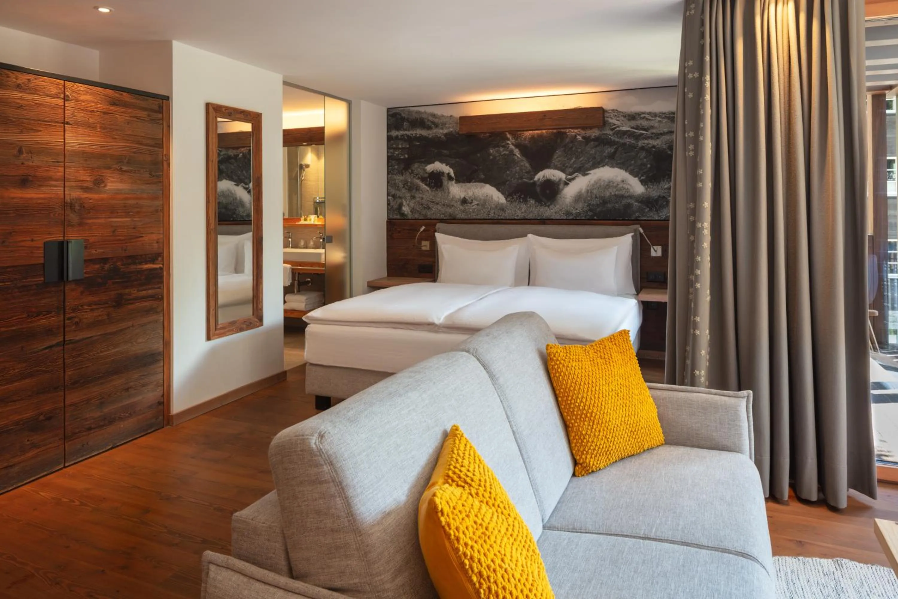 Photo of the whole room, Bed in Europe Hotel & Spa