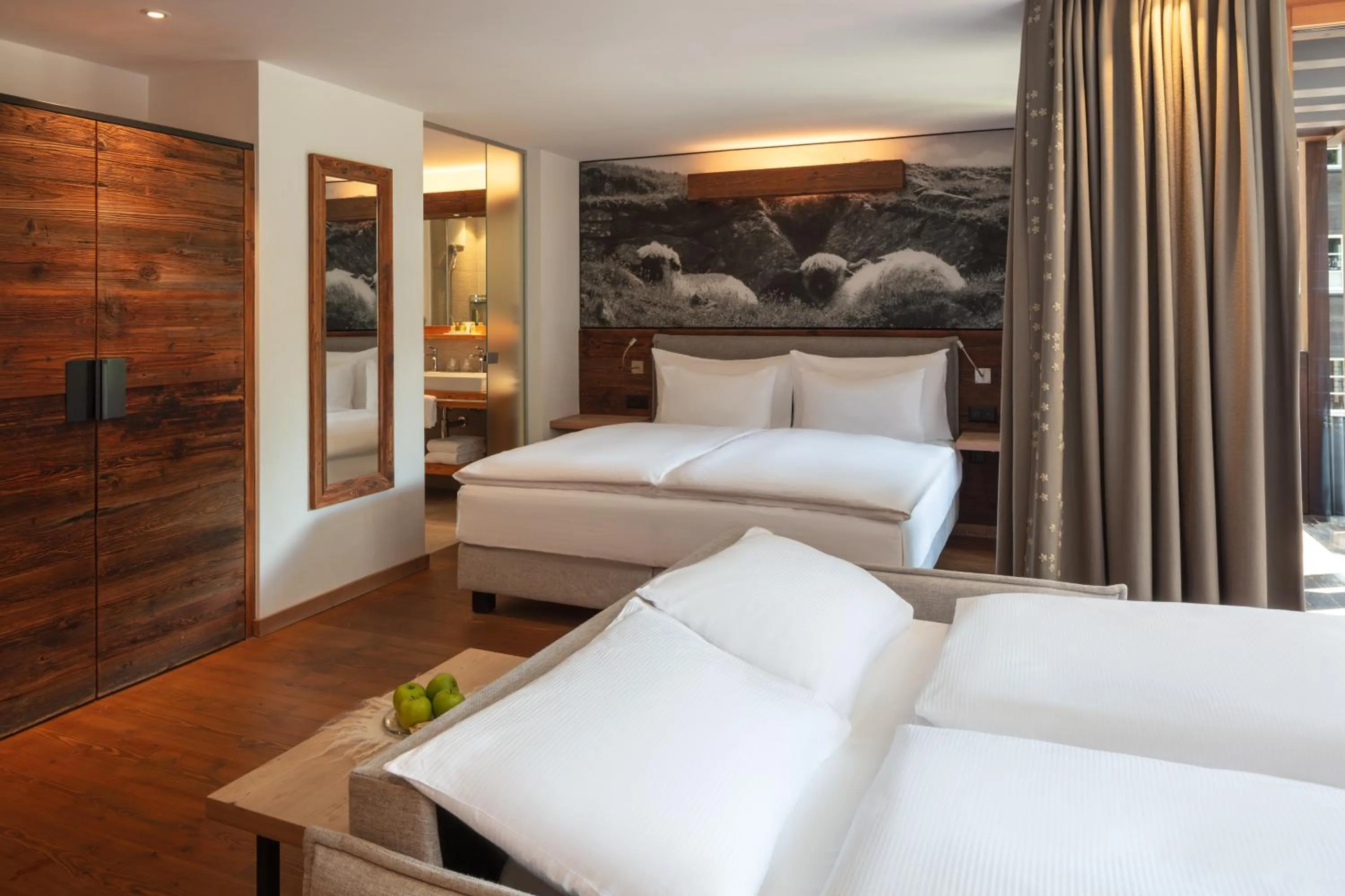 Bedroom, Bed in Europe Hotel & Spa