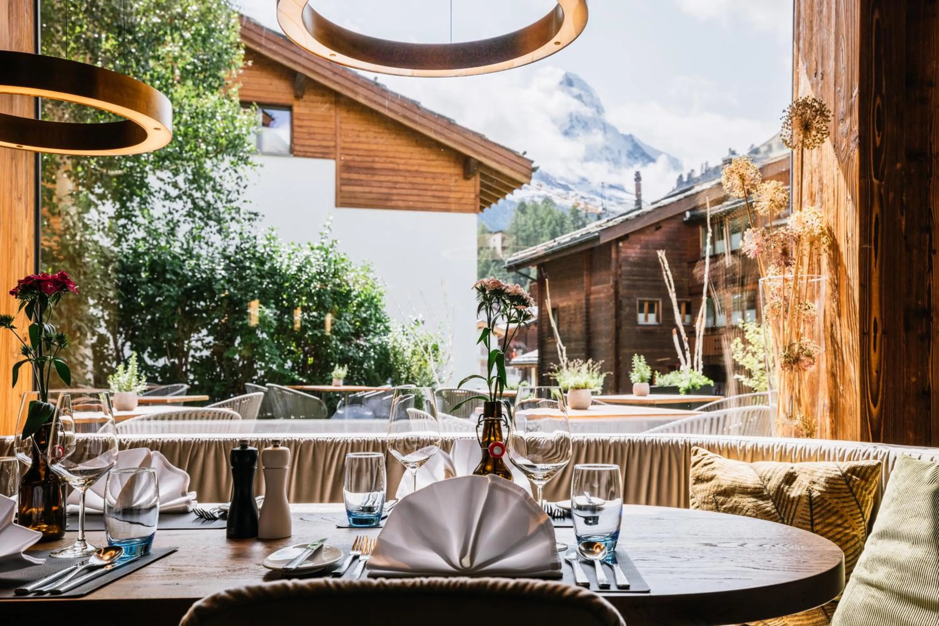 Restaurant/places to eat in Europe Hotel & Spa