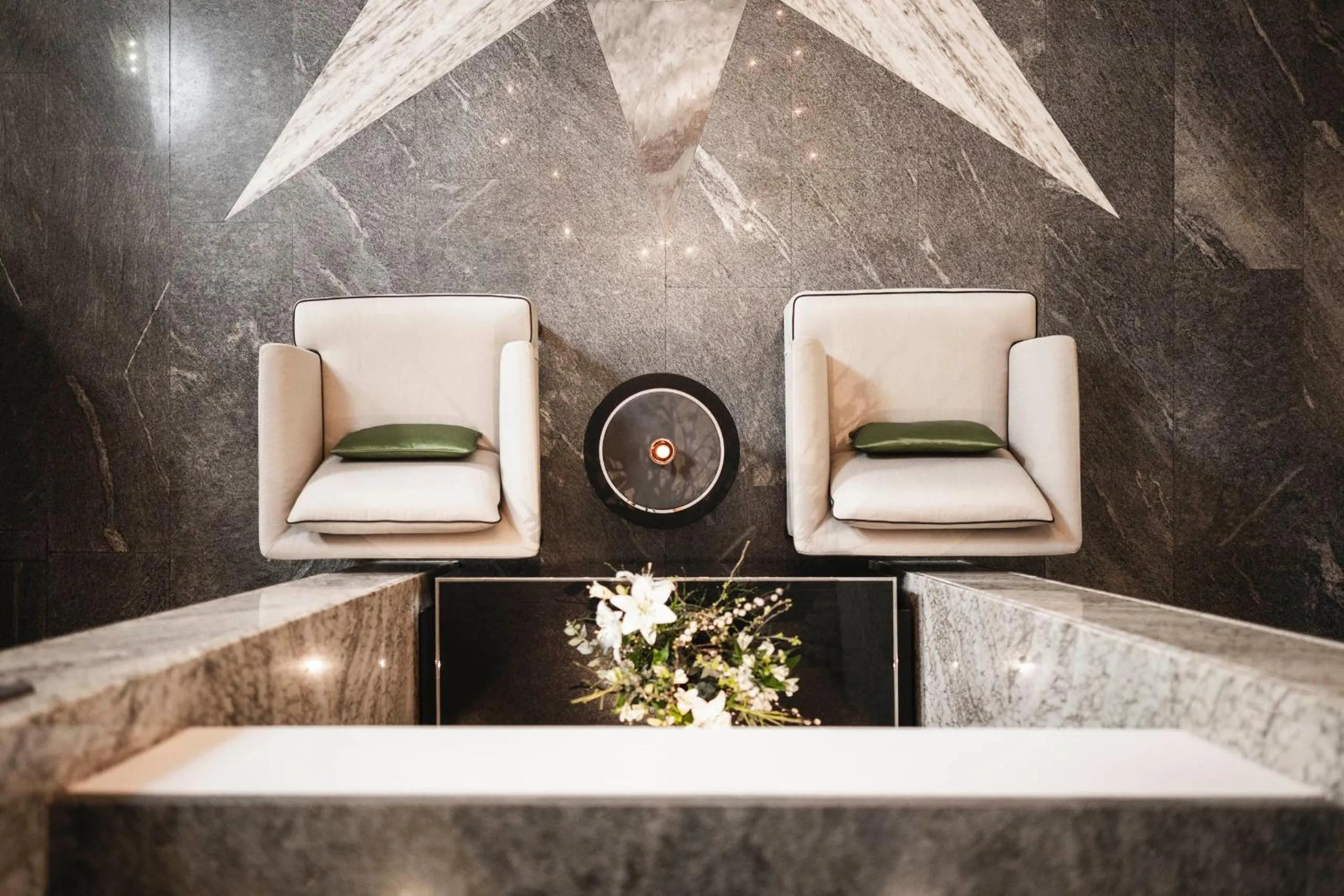 Facade/entrance in Hotel Belvedere Locarno