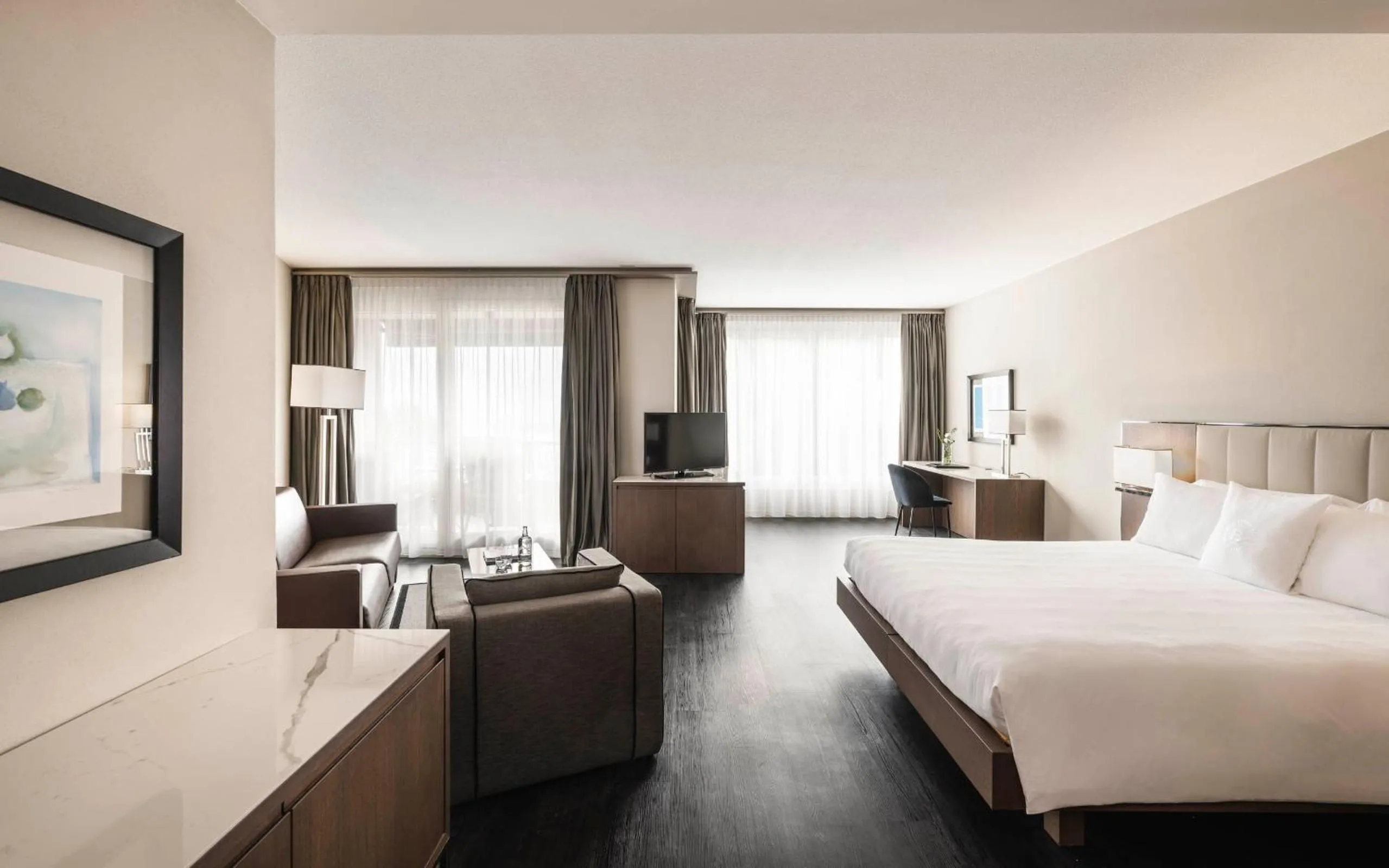 Photo of the whole room, Bed in Hotel Belvedere Locarno