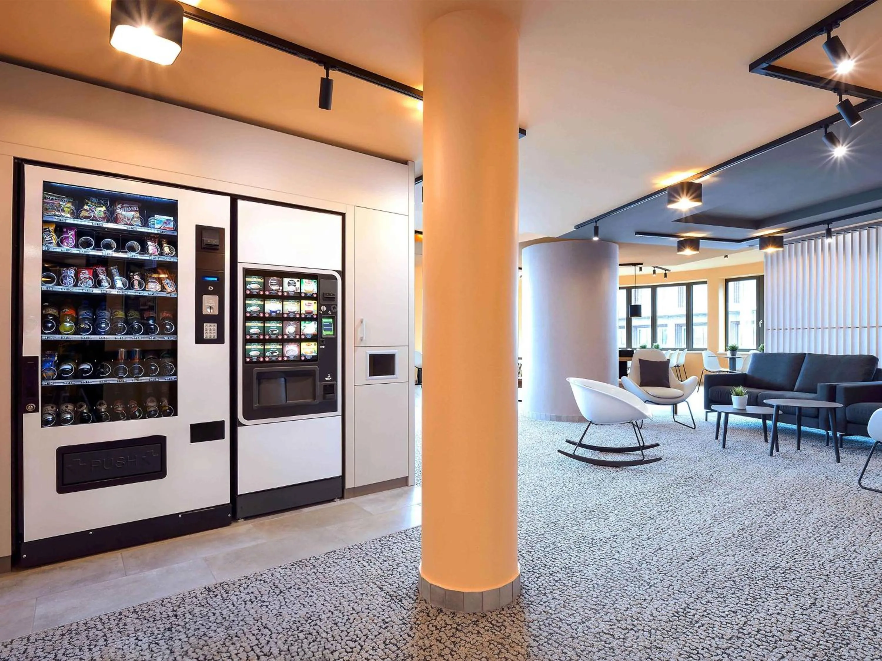 Lobby or reception in B&B Hotel Hannover-City