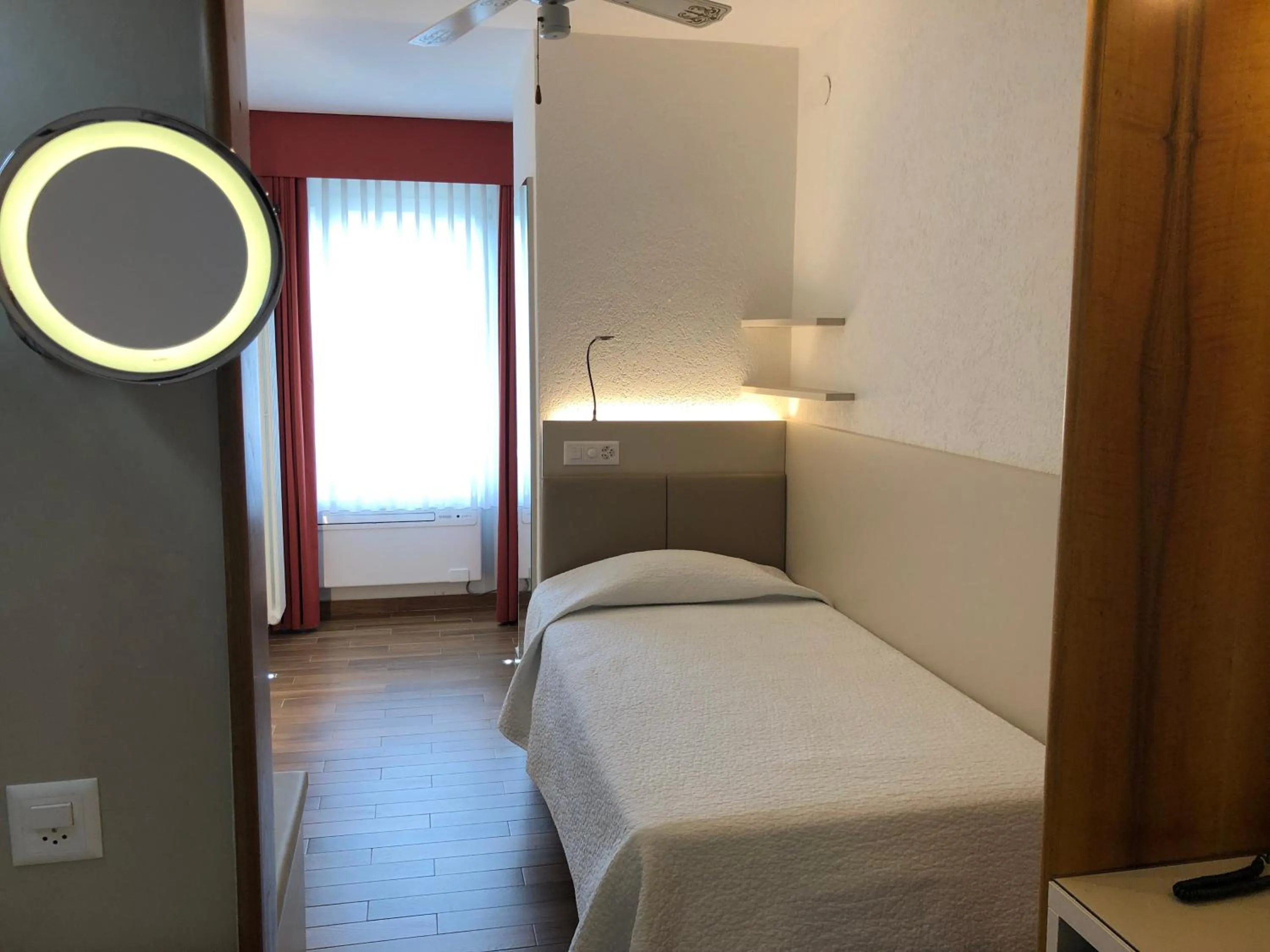 View (from property/room), Bed in Hotel Campione