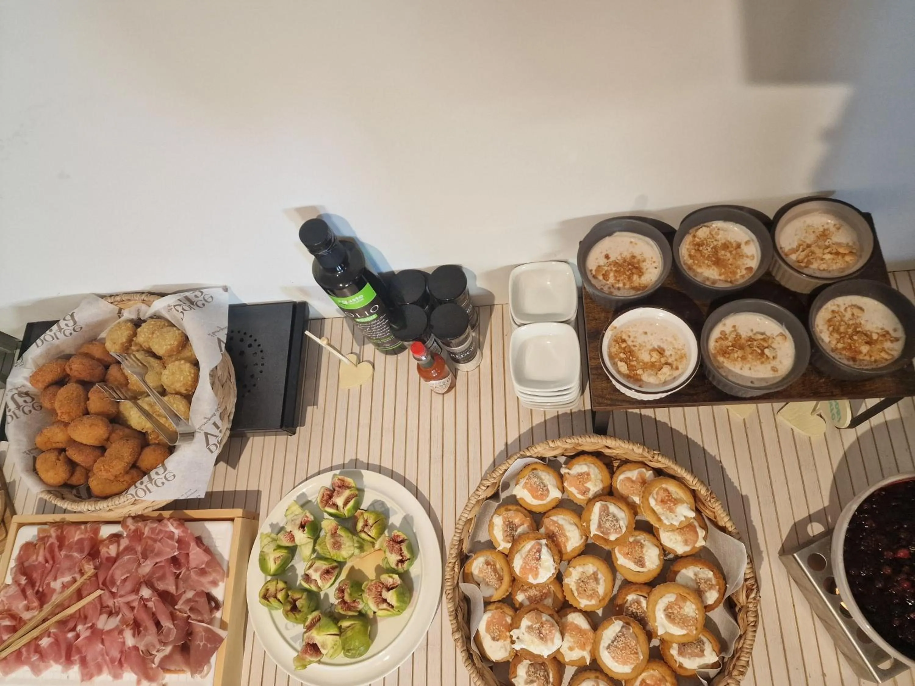 Food and drinks in Hotel Perla