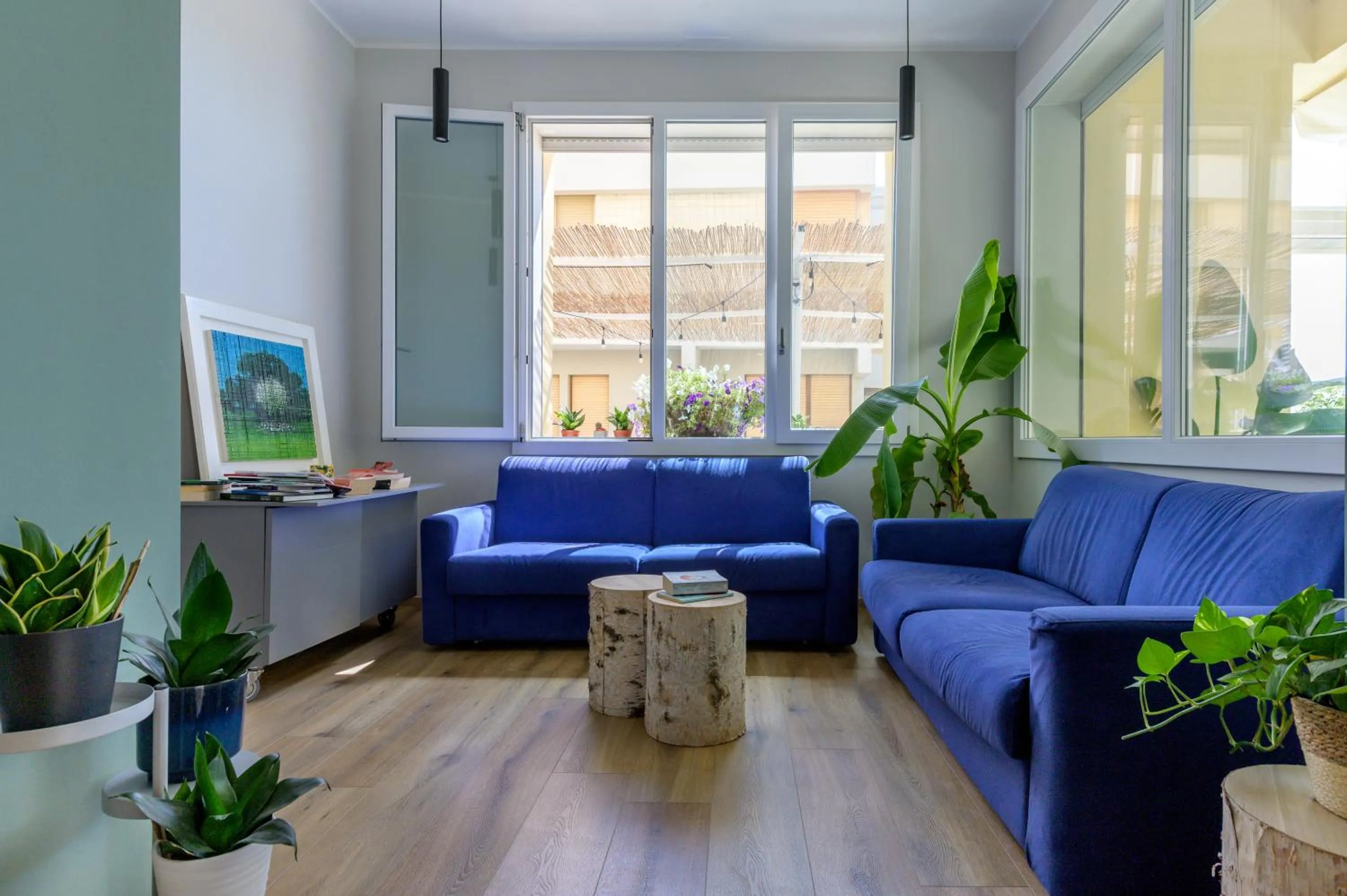 Seating area in Hotel Perla