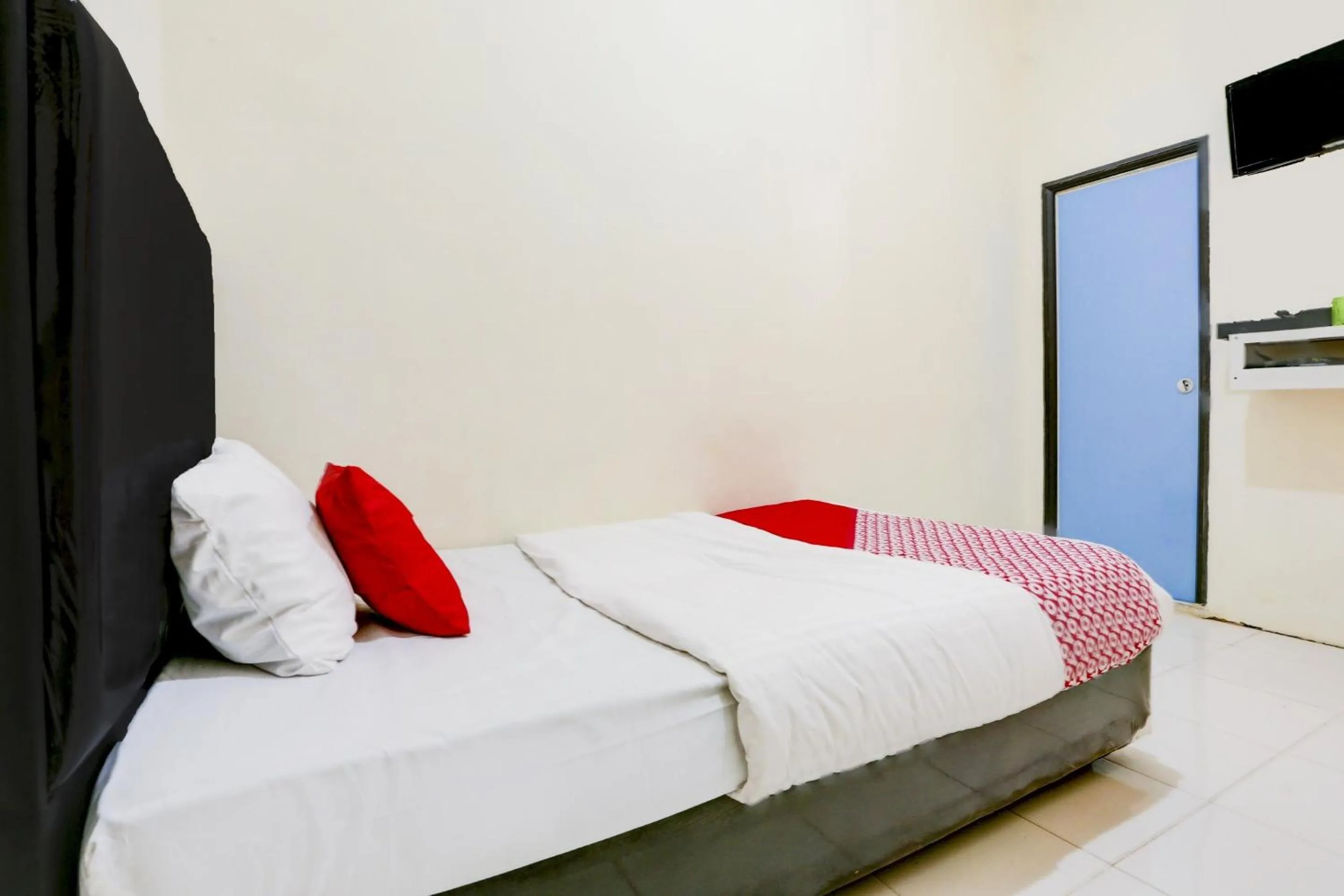 Bedroom, Bed in OYO Life 90190 Asha Kost Syariah