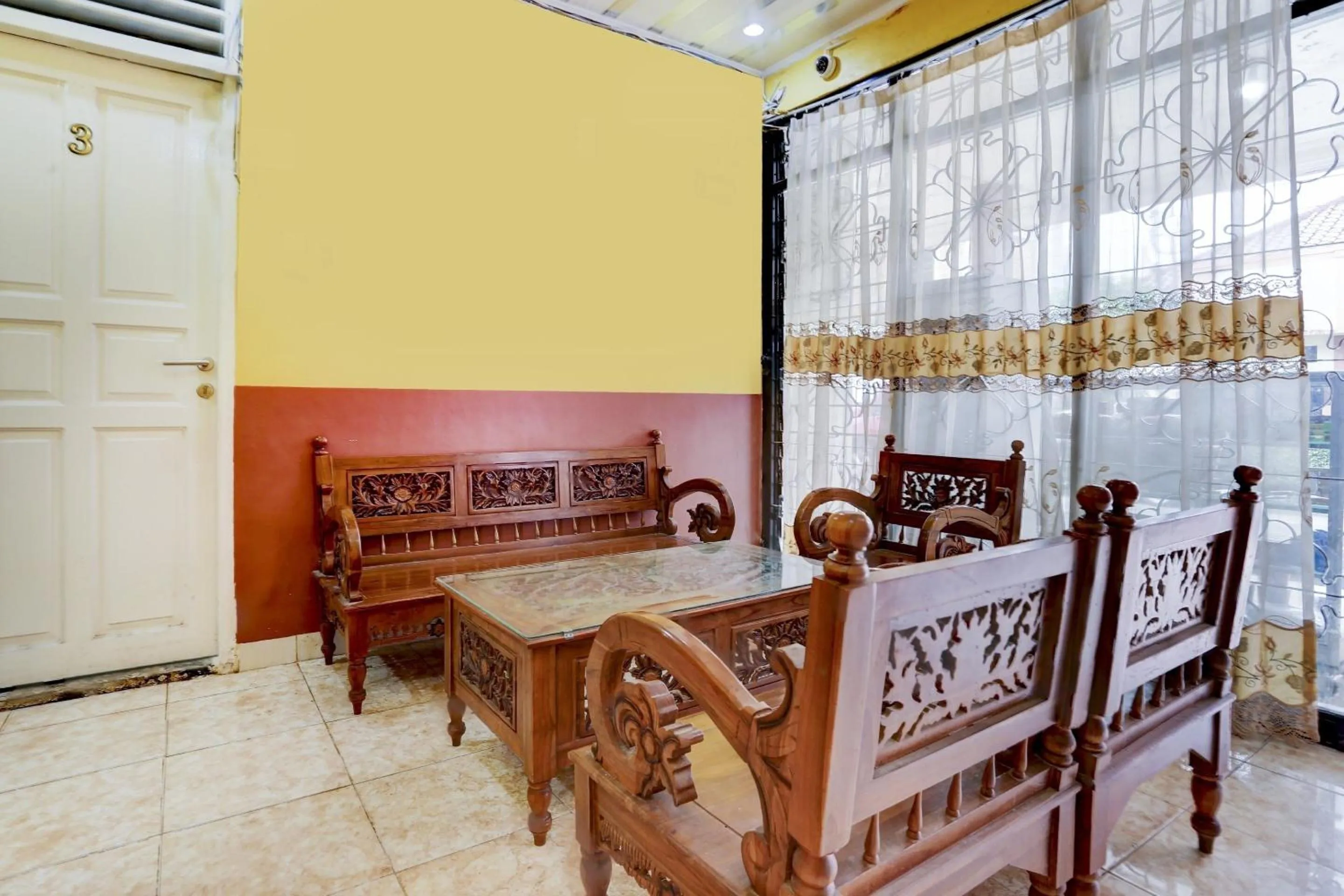 Lobby or reception in OYO Life 90190 Asha Kost Syariah