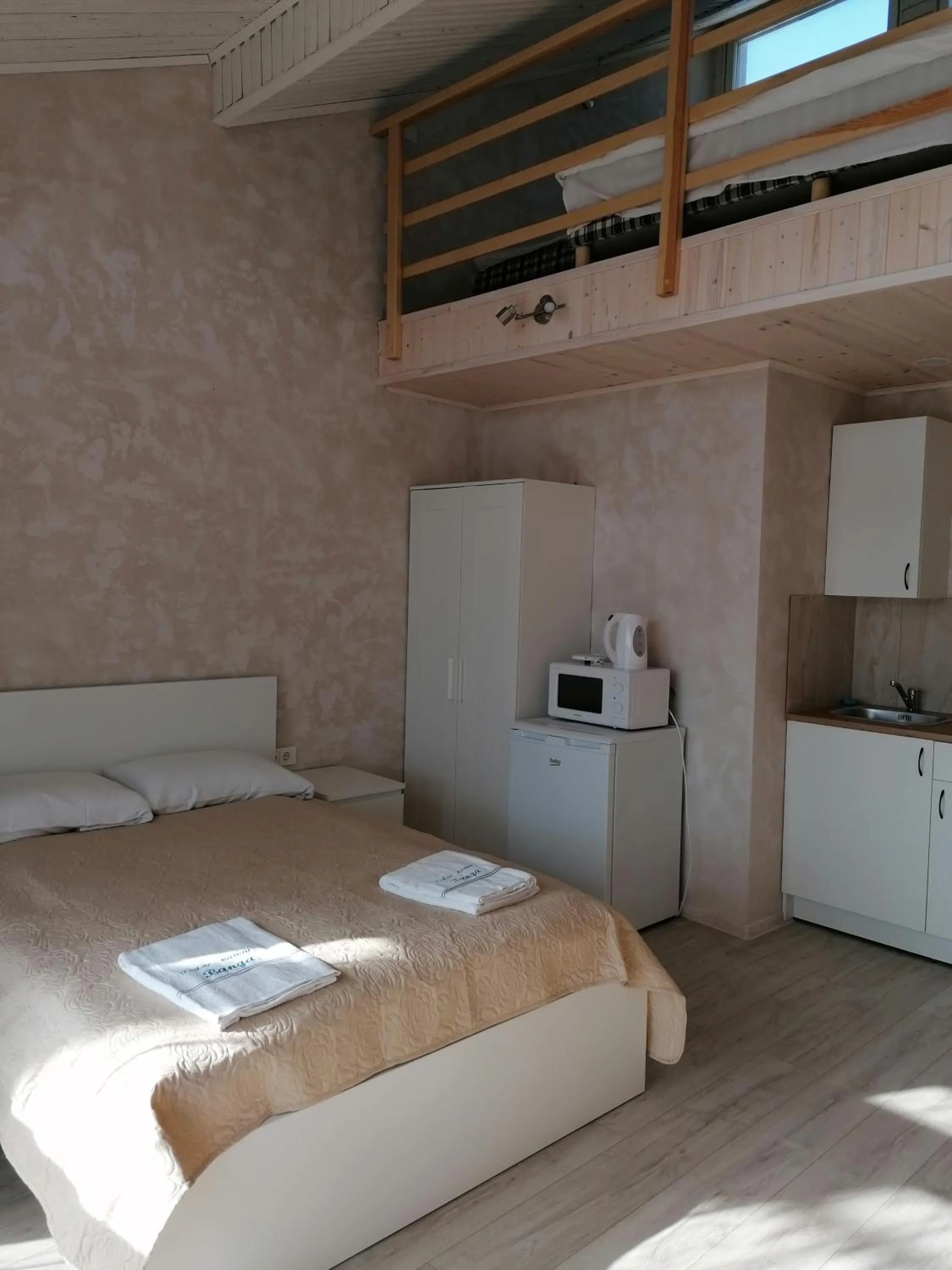 Kitchen or kitchenette in Poilsio namai Banga Sventojoje