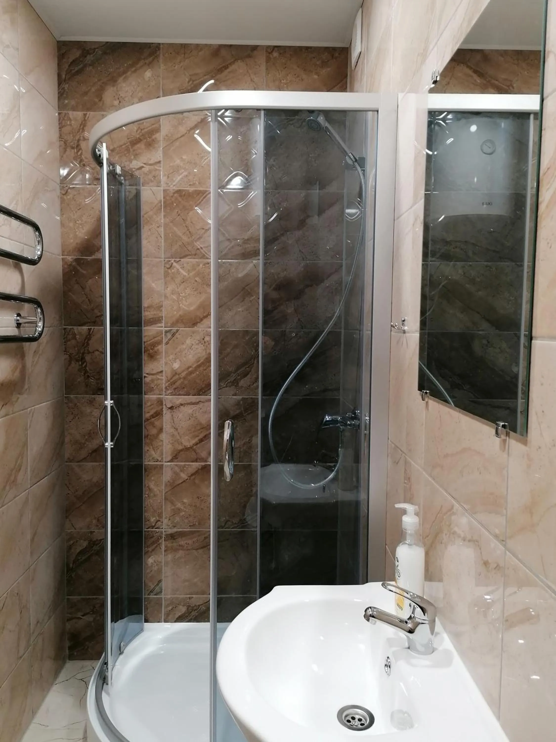 Shower in Poilsio namai Banga Sventojoje