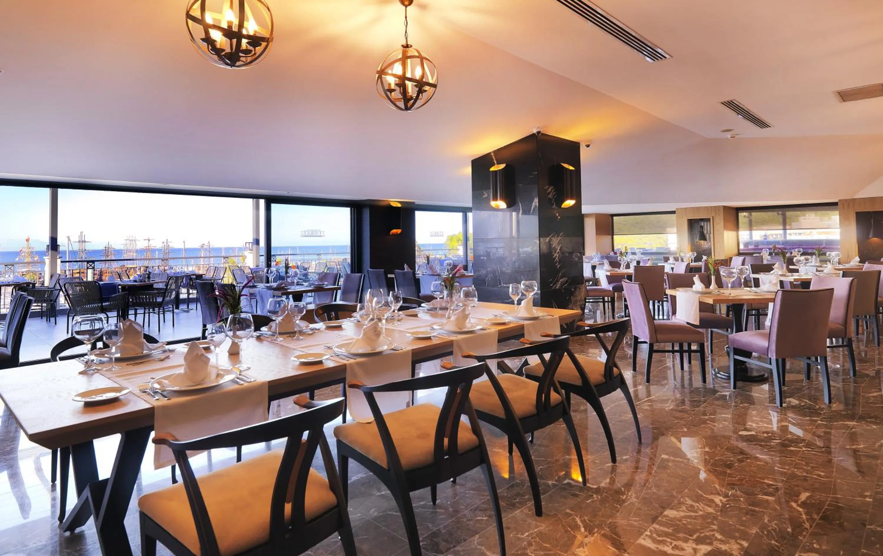 Restaurant/places to eat in Imperial Türkiz Resort Hotel & SPA