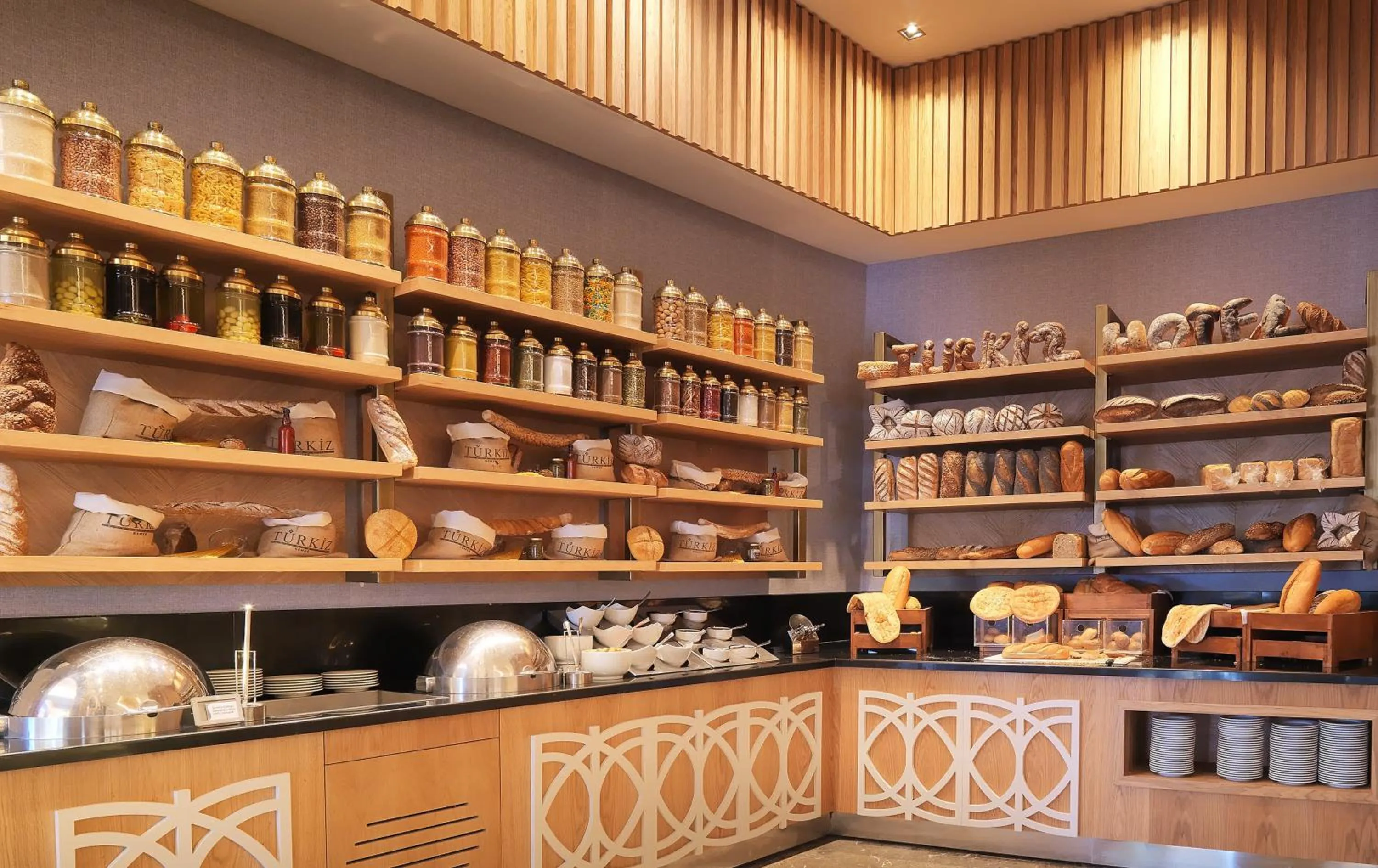 Restaurant/places to eat in Imperial Türkiz Resort Hotel & SPA