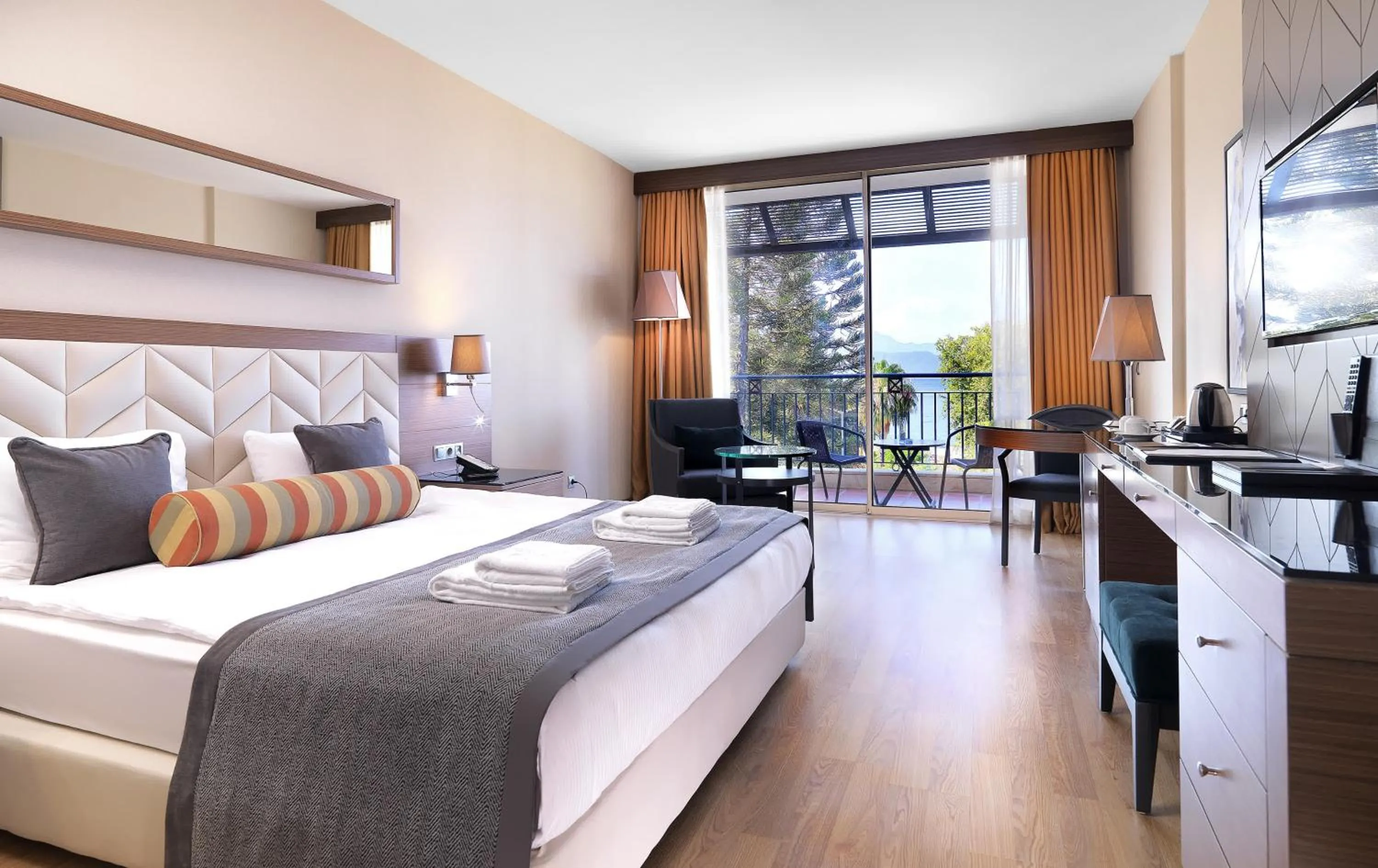 Bed in Imperial Türkiz Resort Hotel & SPA