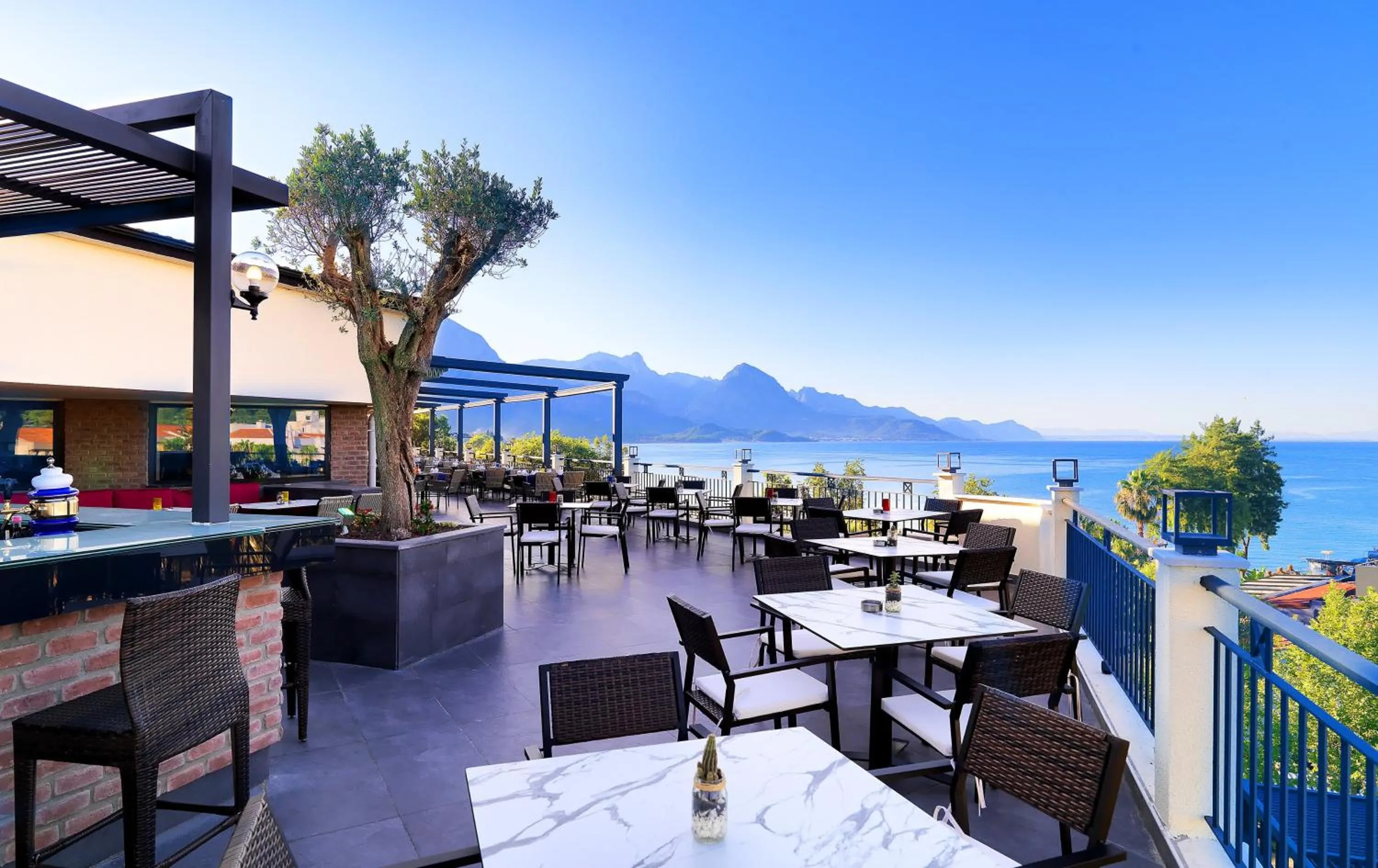 Patio in Imperial Türkiz Resort Hotel & SPA