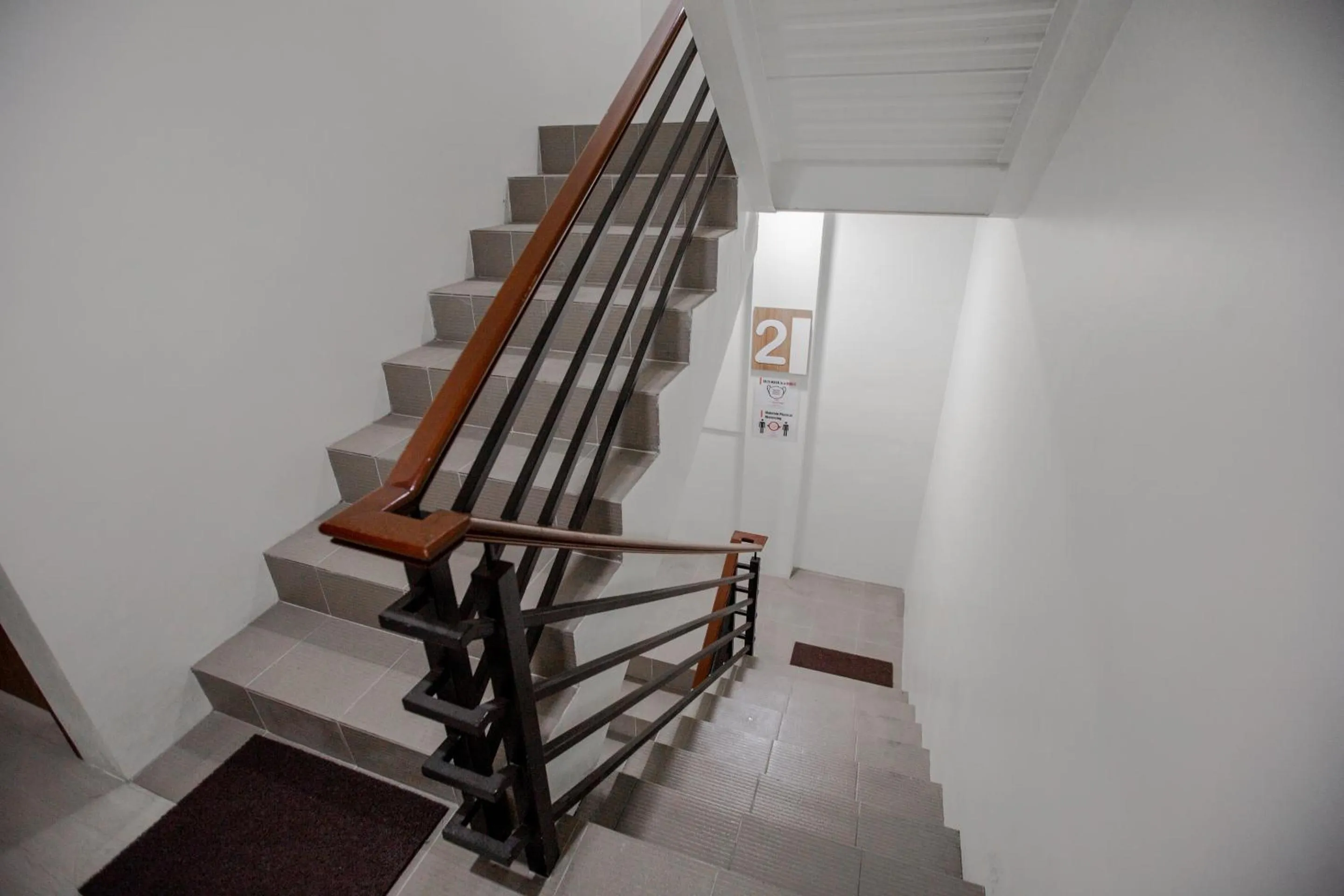 Lobby or reception in OYO 605 The Quarters